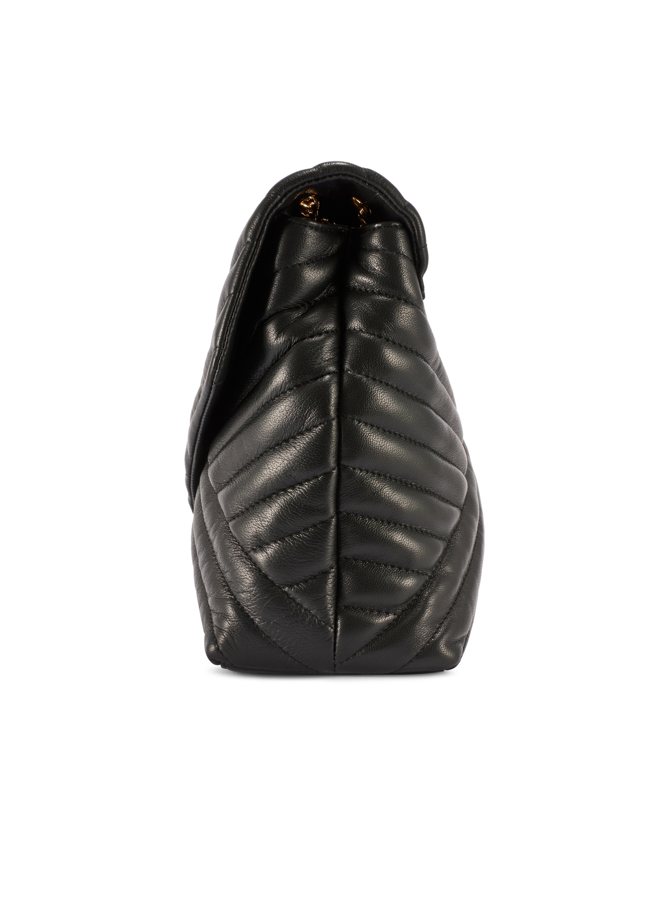 Čierna kožená dámska kabelka s prešívaním TORES-1286-99(W26), pohľad na produkt zboku na bielom podklade.