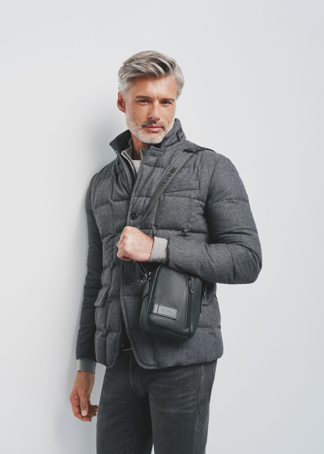 Čierne kožené pánske puzdro TORMS-0439B-99(Z25)