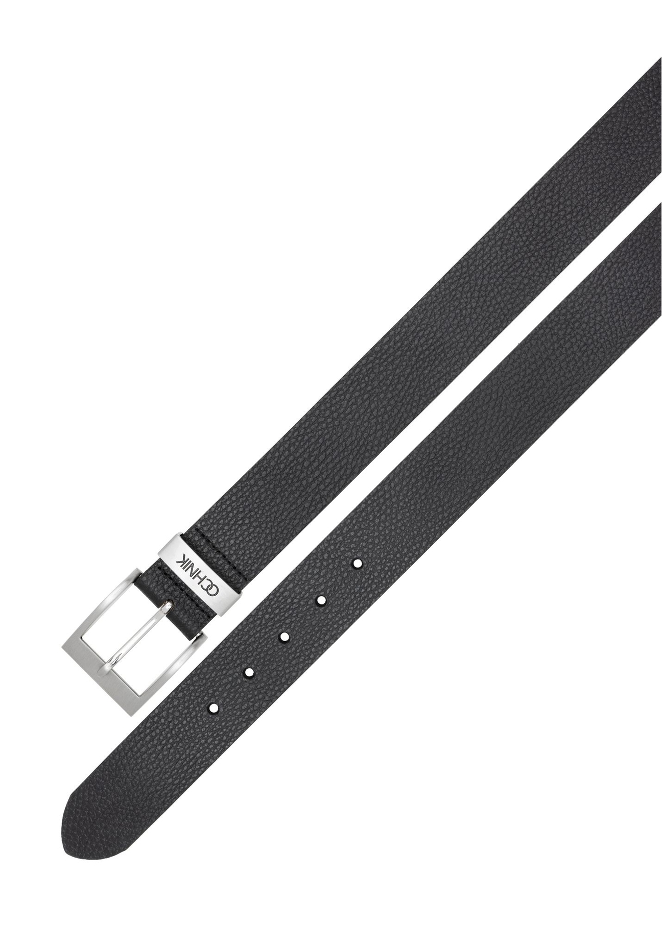 Čierny kožený dámsky opasok PASDS-0333-99(Z25), pohľad na sponu produktu na bielom pozadí.