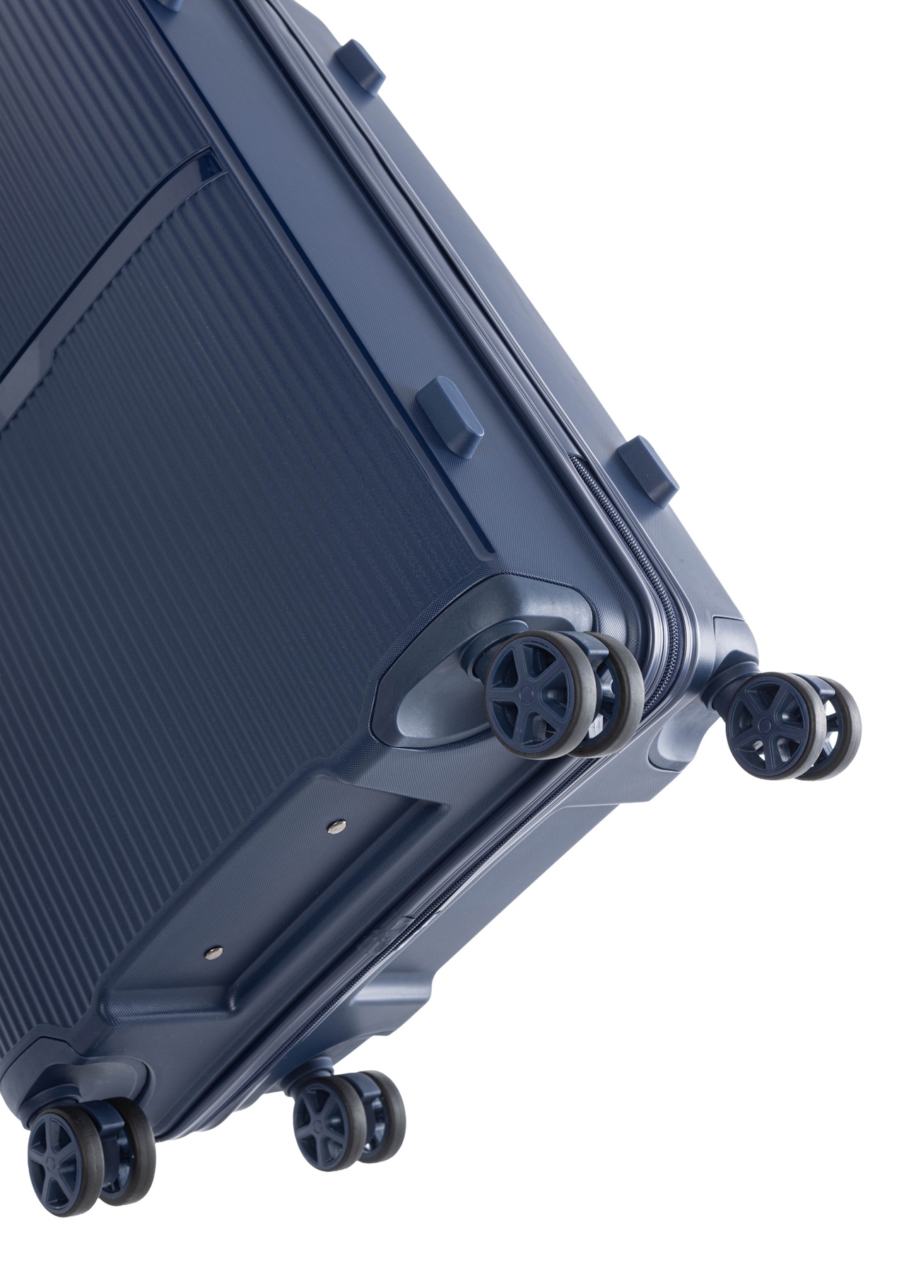 Sada kufrov na kolieskach 19"/24"/28" WALPP-0026-7D(W26), pohľad na kolieska produktu na bielom pozadí.