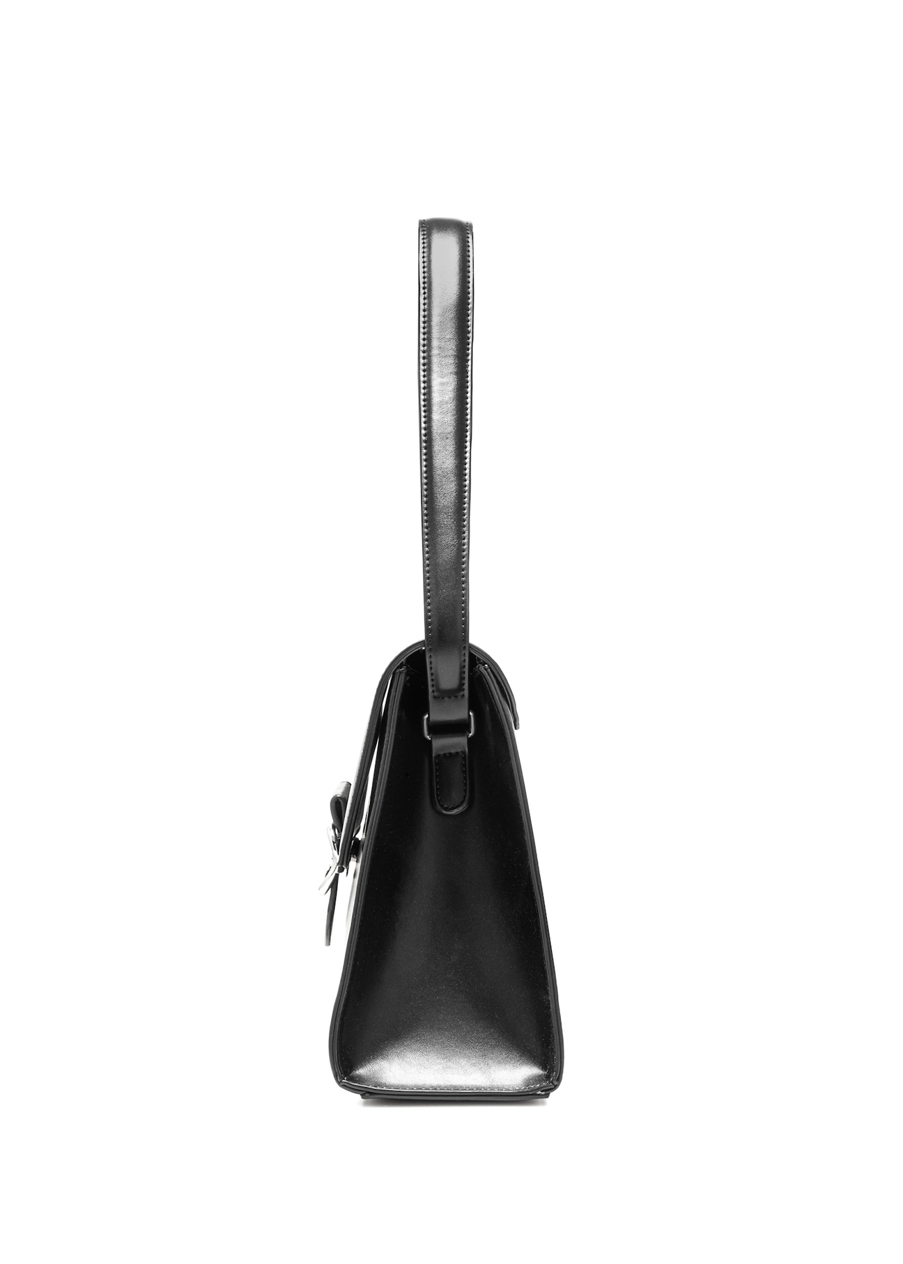Elegantná čierna dámska kabelka TOREC-1068-99(Z25), bočný pohľad na produkt na bielom pozadí.