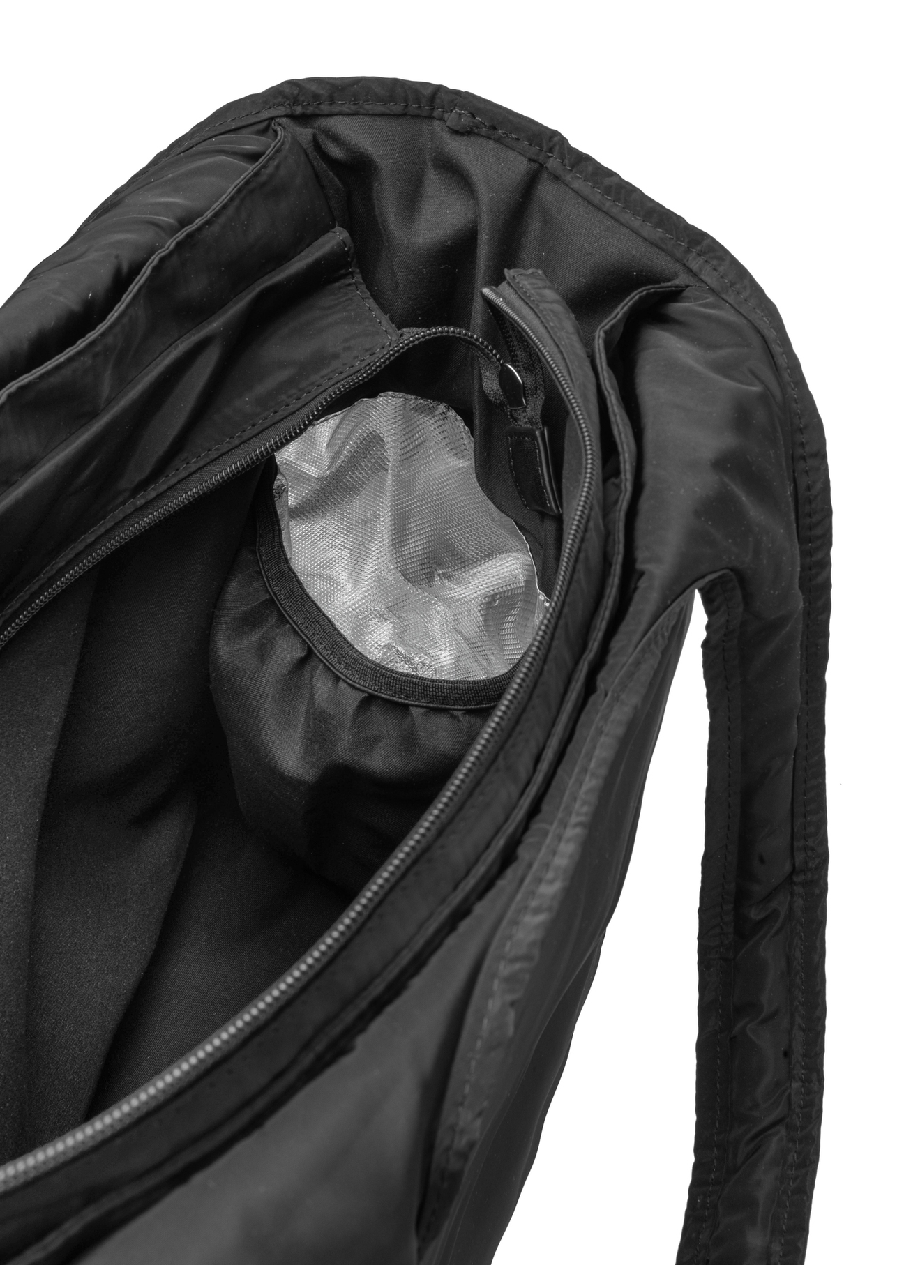 Veľká nylonová dámska kabelka TOREN-0340-99(W26), detail produktu na bielom pozadí.