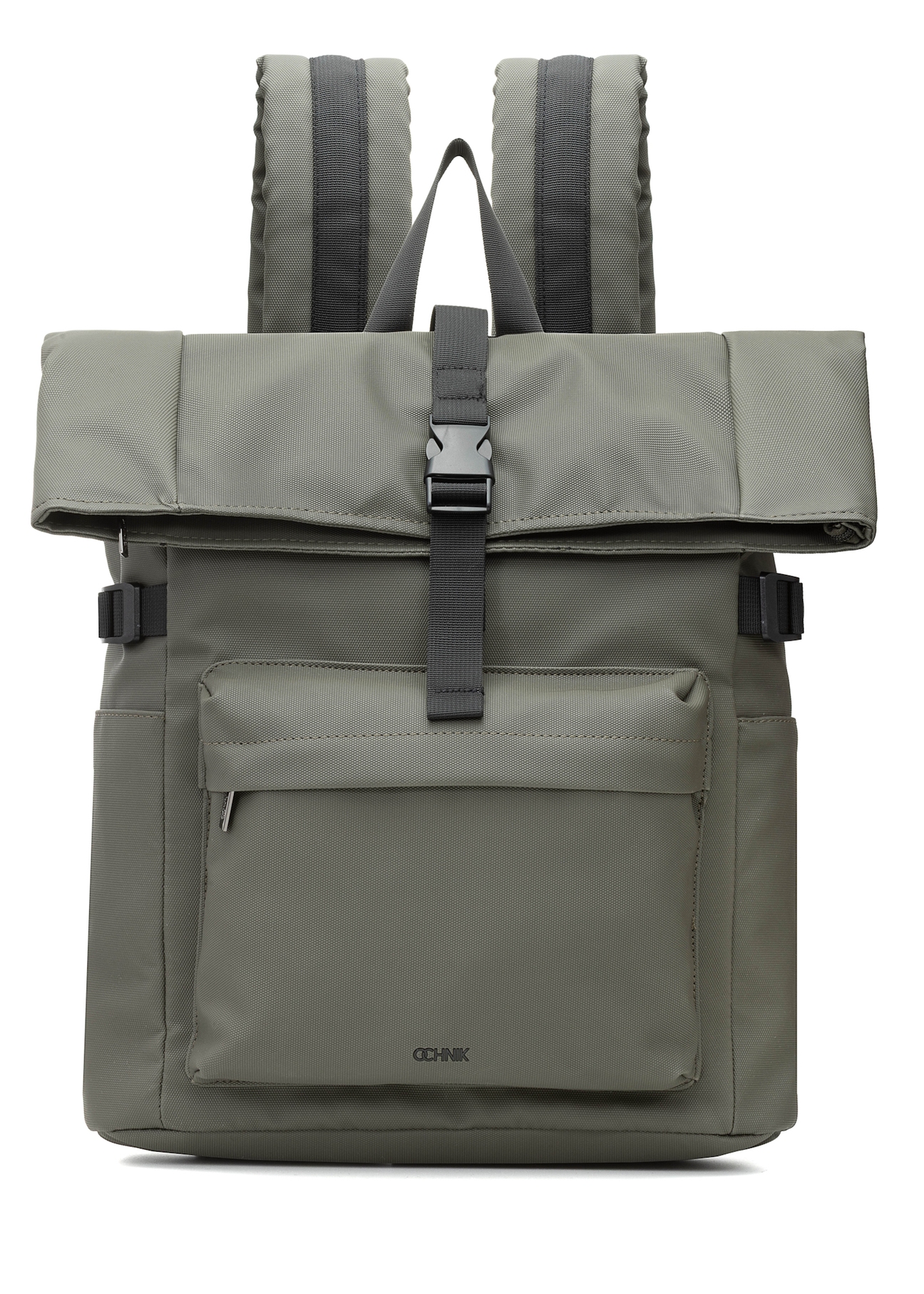 Veľký khaki batoh PLCMN-0015-55(Z25), pohľad na produkt spredu na bielom pozadí.