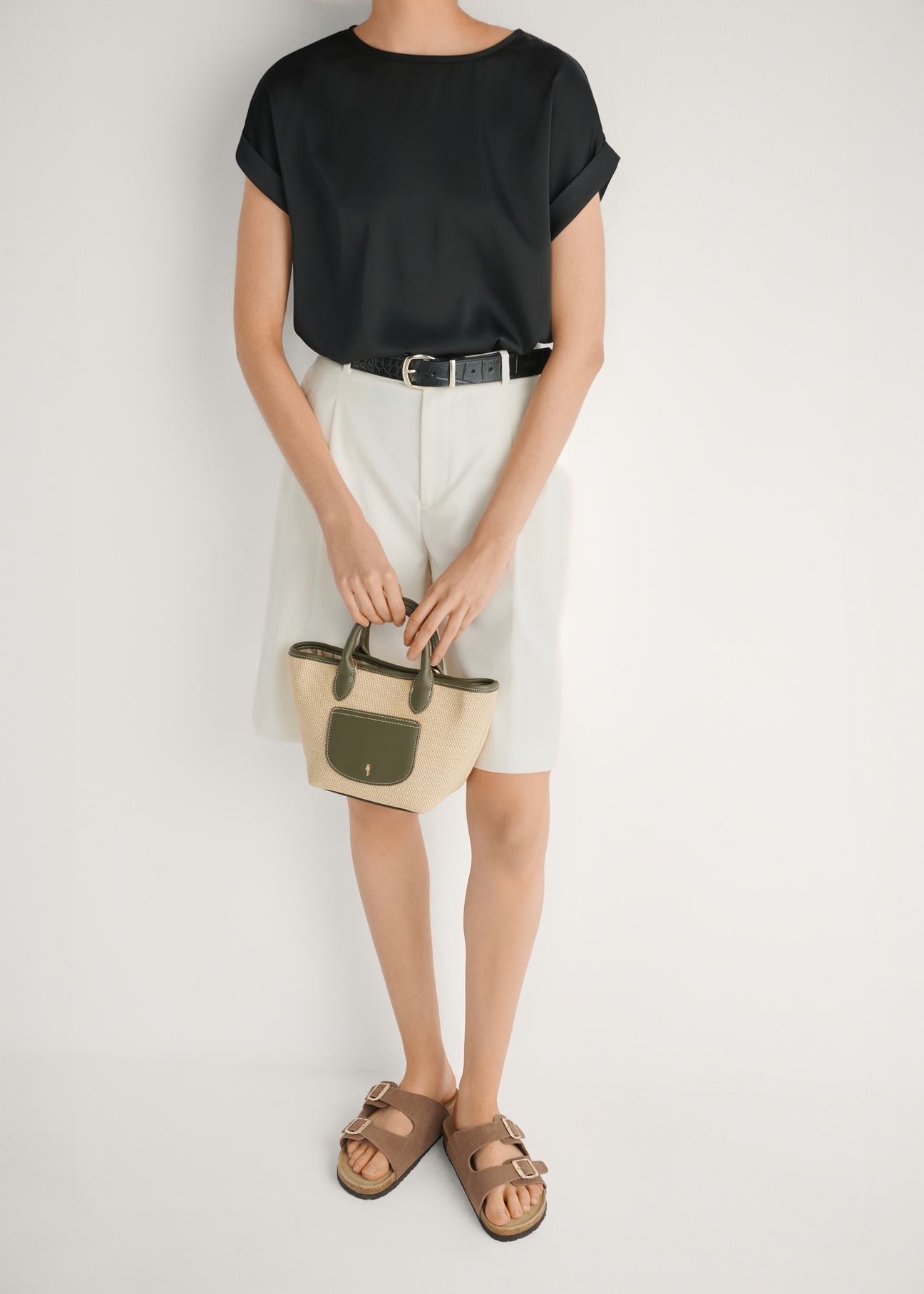 Dámske kožené šľapky v kamelovej farbe BUTYD-1158-1D(W26)