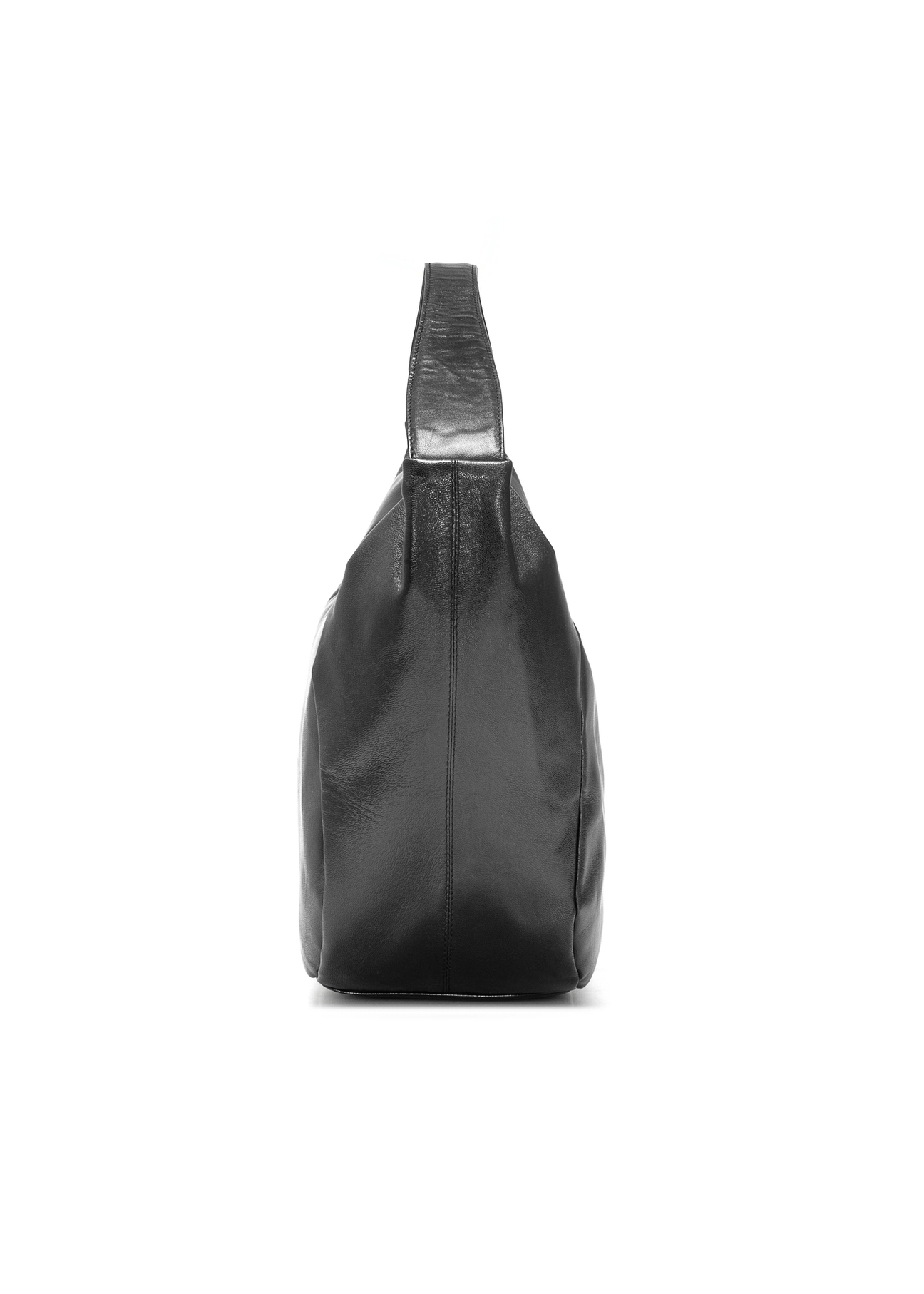 Čierna kožená kabelka hobo TORES-1135A-99(Z25), pohľad na produkt zboku na bielom pozadí.