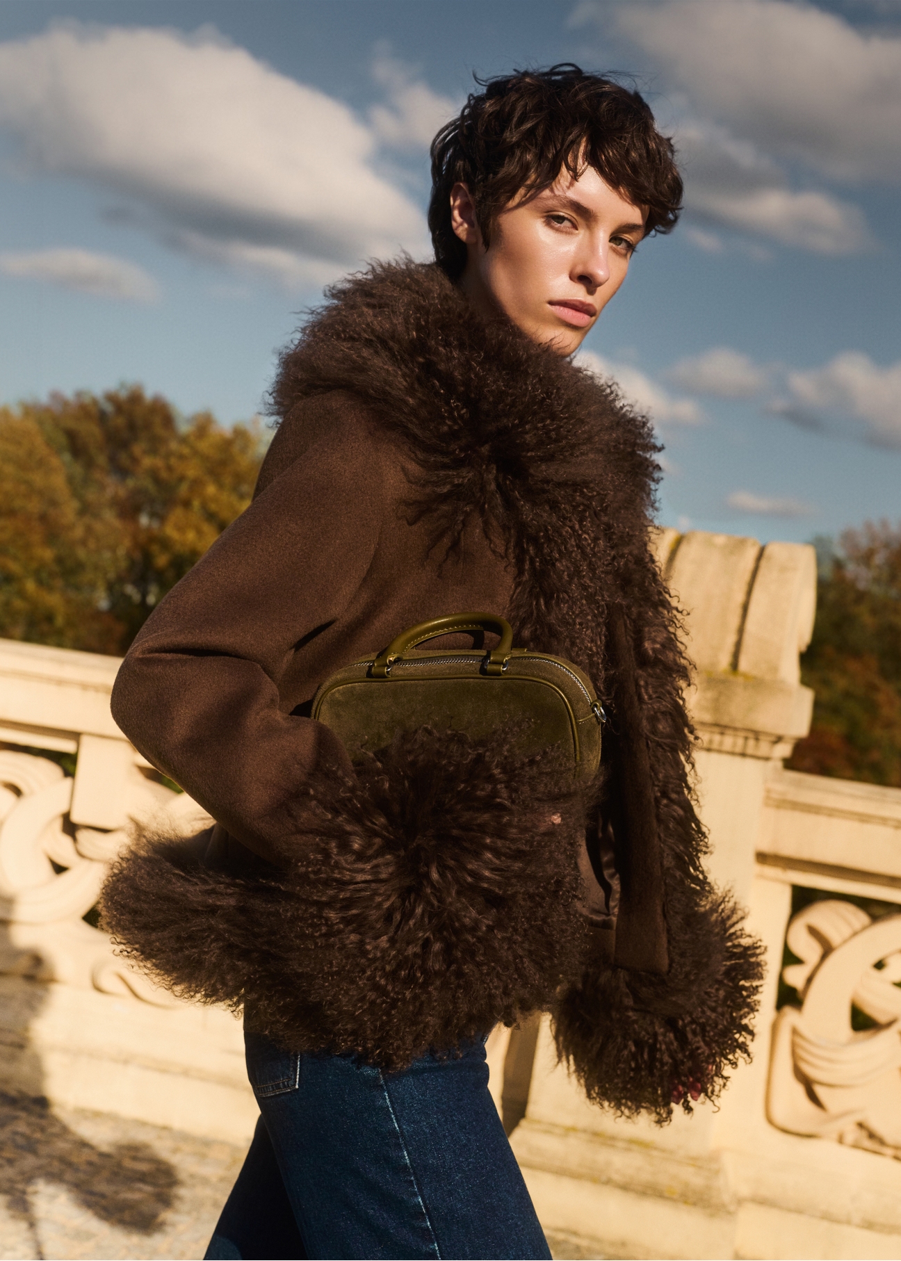 Dámsky hnedý vlnený kožuch FUTDF-0113-3182(Z25)