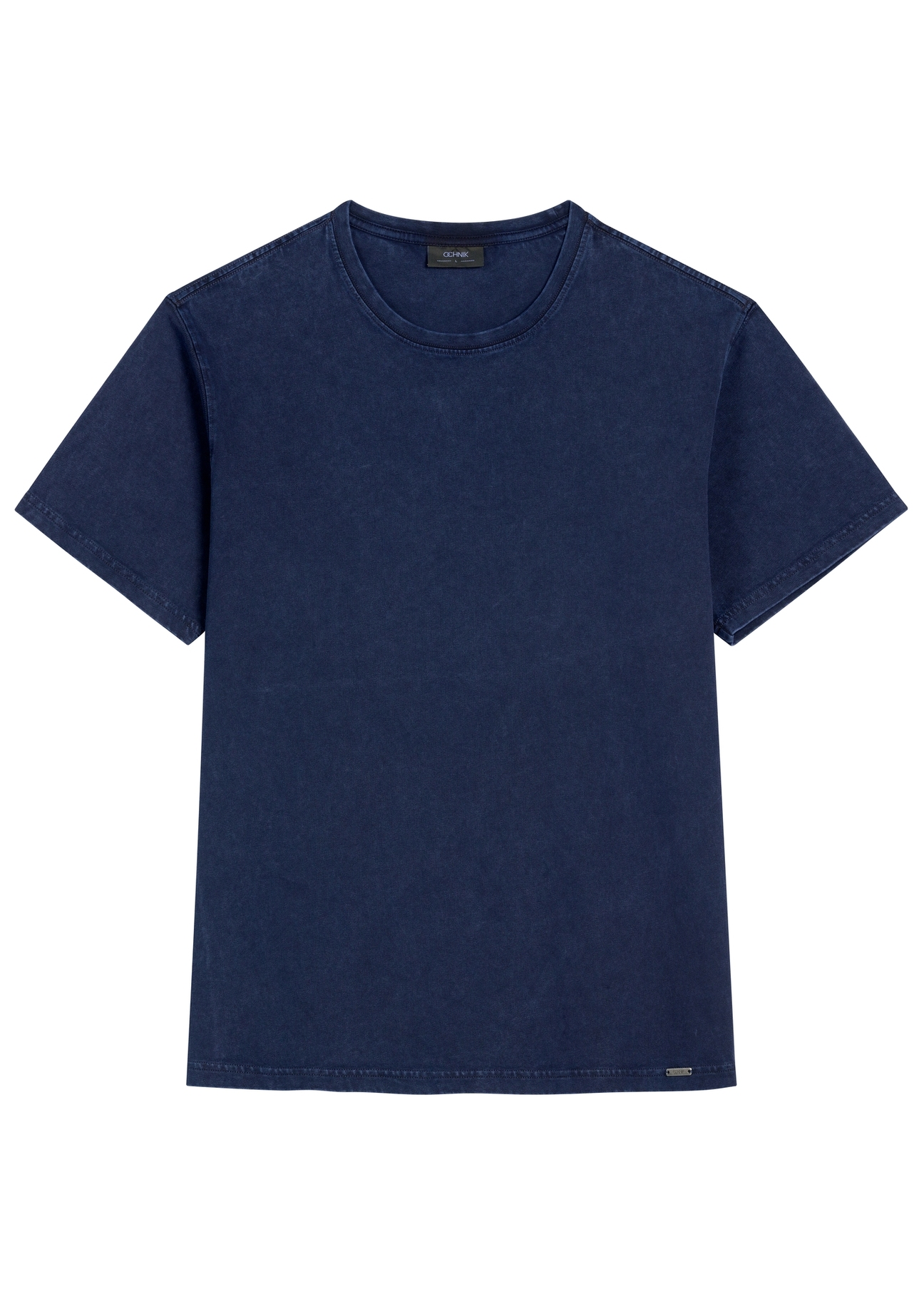 Pánske bavlnené tričko v tmavomodrej farbe TSHMT-0140-7E(W26), pohľad spredu na bielom pozadí.