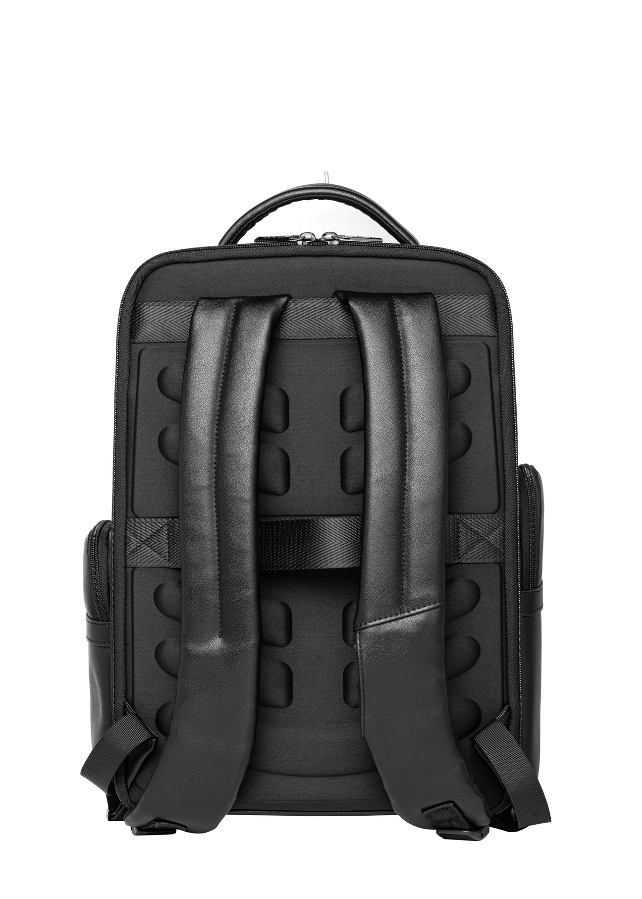 Čierny veľký pánsky batoh PLCMS-0026-99(Z26), pohľad na produkt zozadu na bielom pozadí.