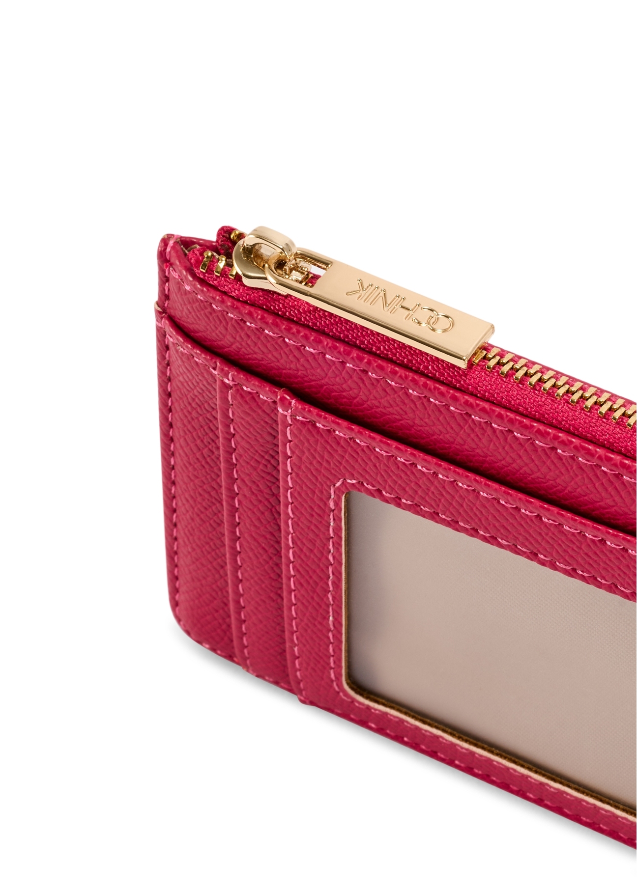 Fuchsiové puzdro na karty POREC-0413-5E(W26), detail produktu na bielom pozadí.