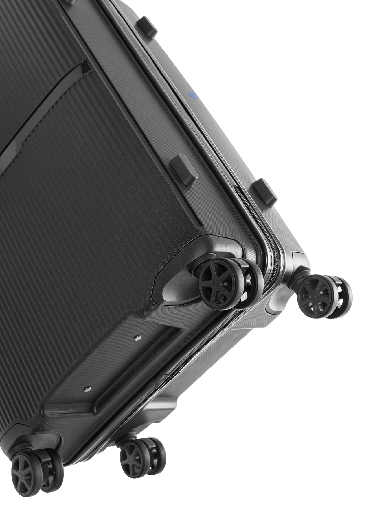 Sada kufrov na kolieskach 19"/24"/28" WALPP-0026-99(W26), pohľad na kolieska produktu na bielom pozadí.