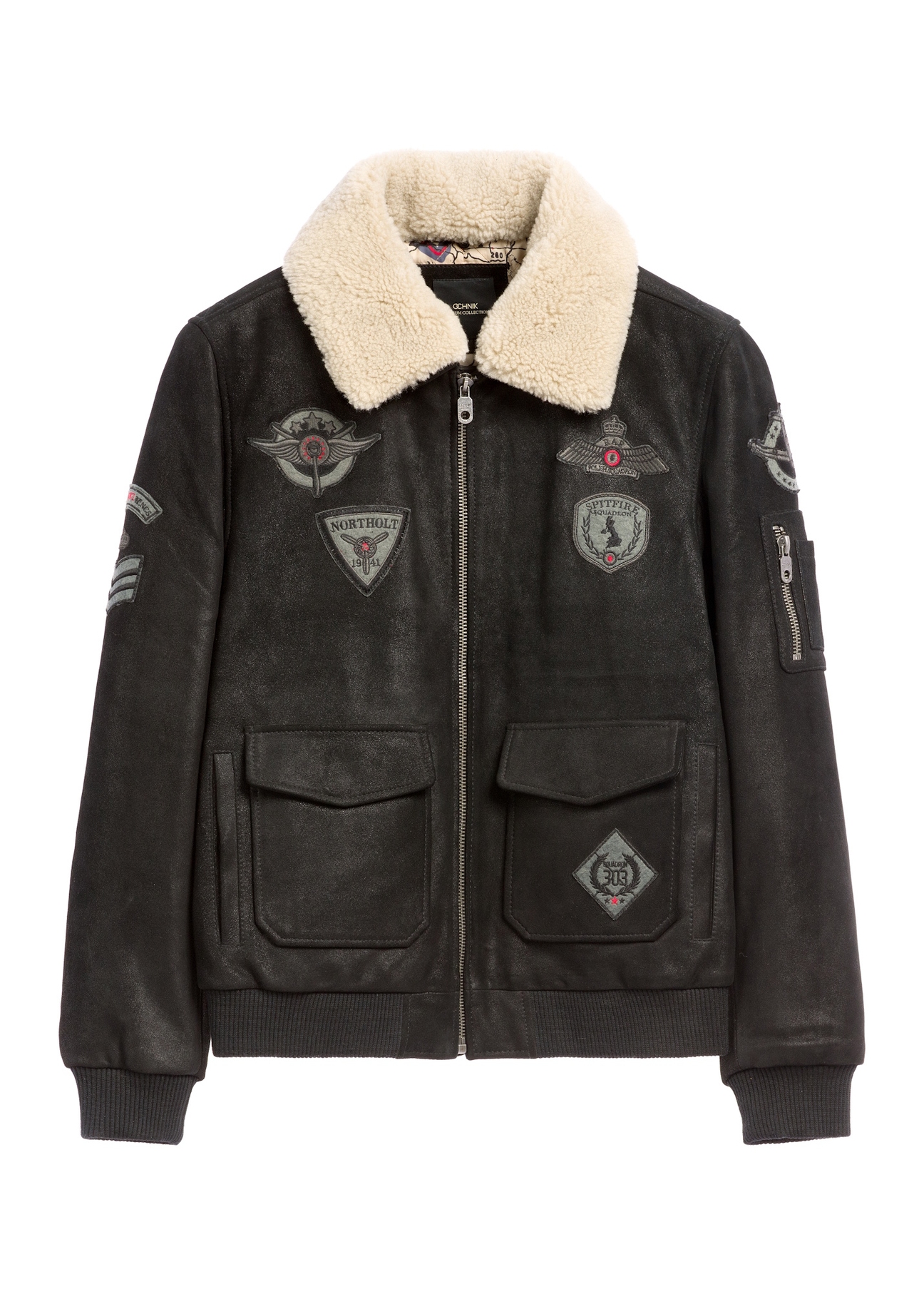 Čierna kožená bomber bunda KURMS-0423-99(Z26), pohľad spredu na bielom pozadí.