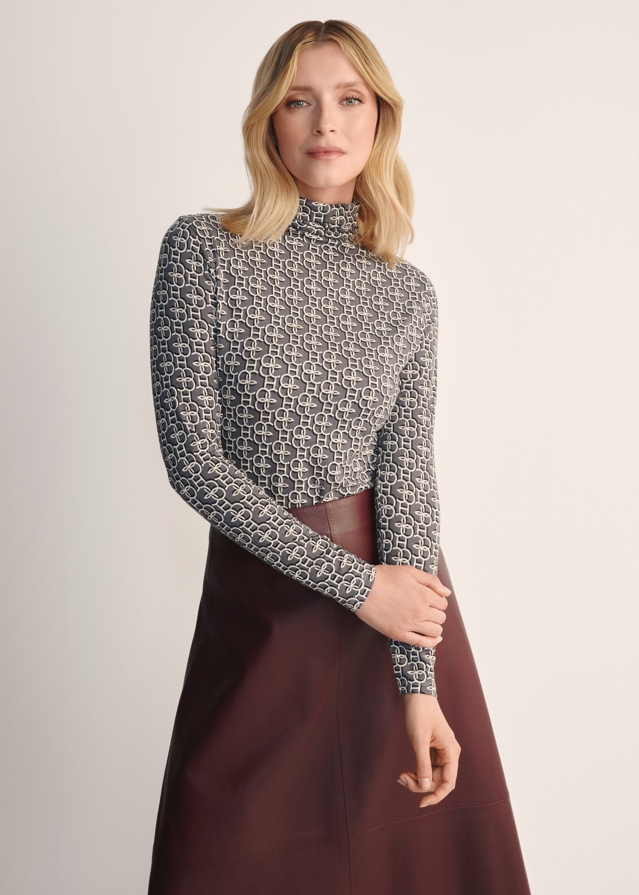 Sivá dámska blúzka s monogramom LSLDT-0053-96(Z25)