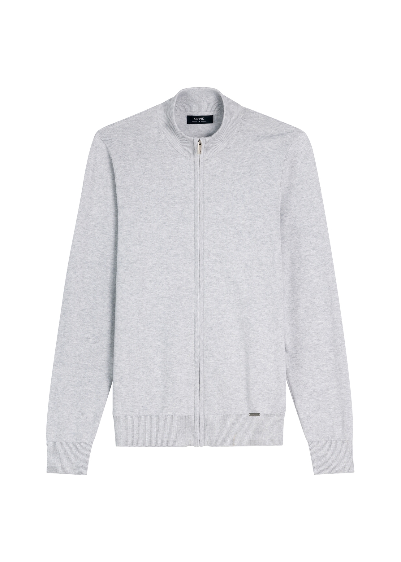 Svetlosivý pánsky sveter so zipsom SWEMT-0190-9A(W26), pohľad spredu na bielom pozadí.