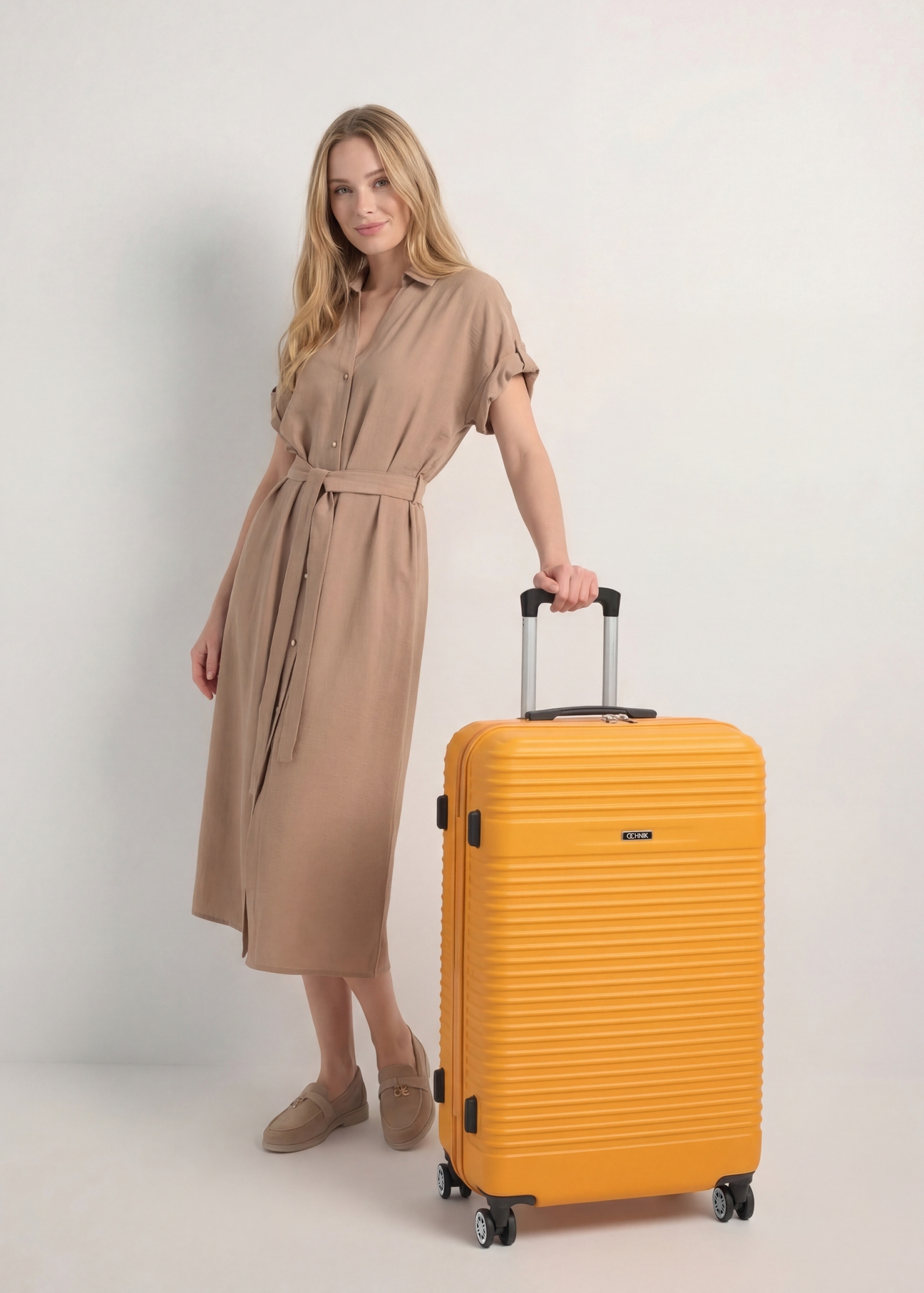 Veľký kufor na kolieskach WALAB-0040-3A-28(W26)