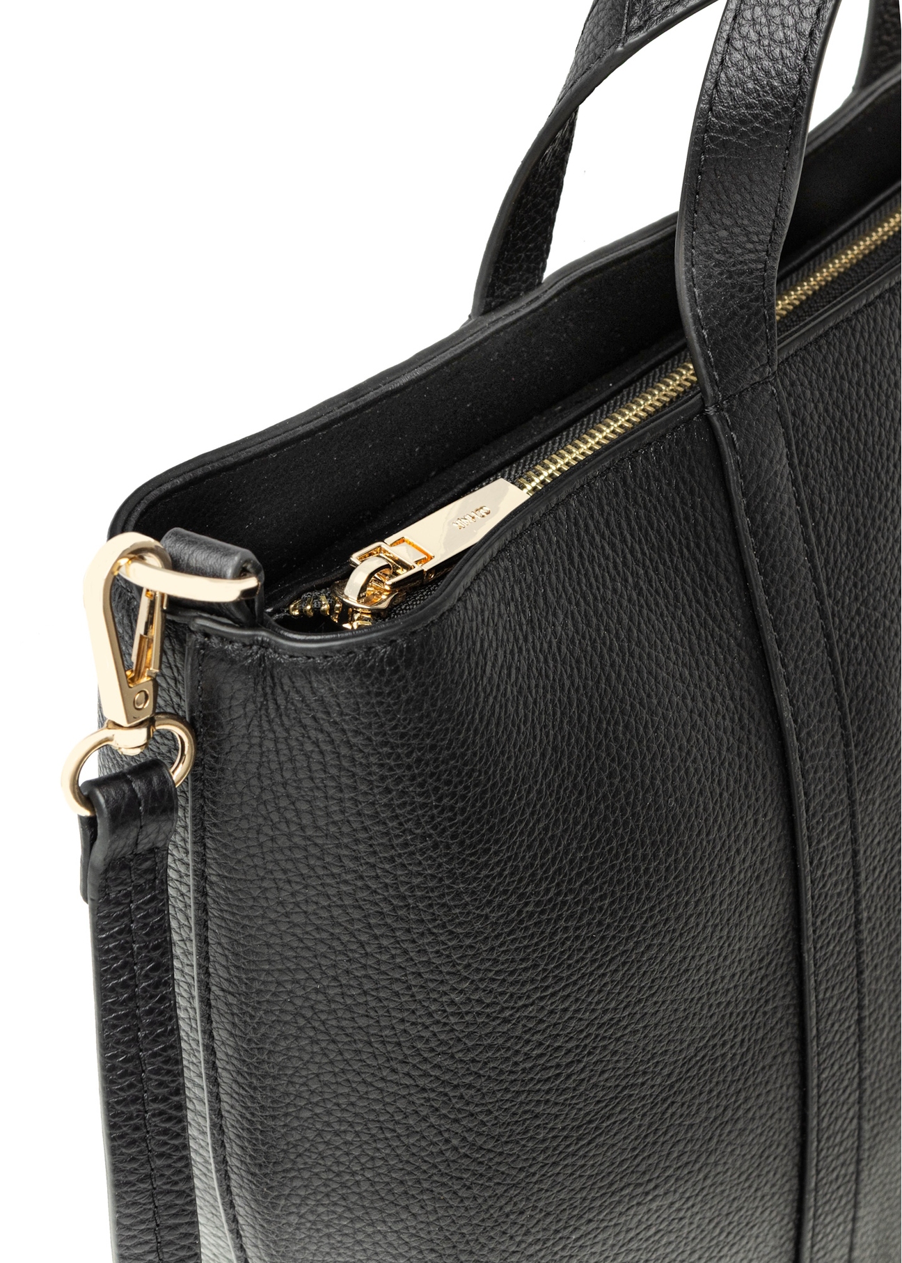 Čierna kožená nákupná taška TORES-1272-9I(W26), detail produktu na bielom pozadí.