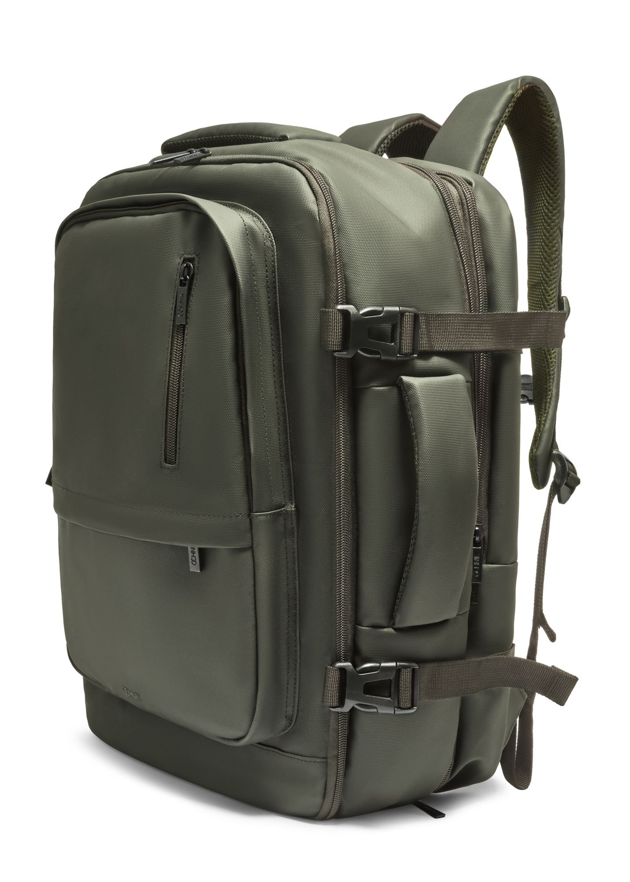 Veľký khaki cestovný batoh PLCMN-0018-8D(Z26) - diagonálny pohľad na produkt, na bielom pozadí.