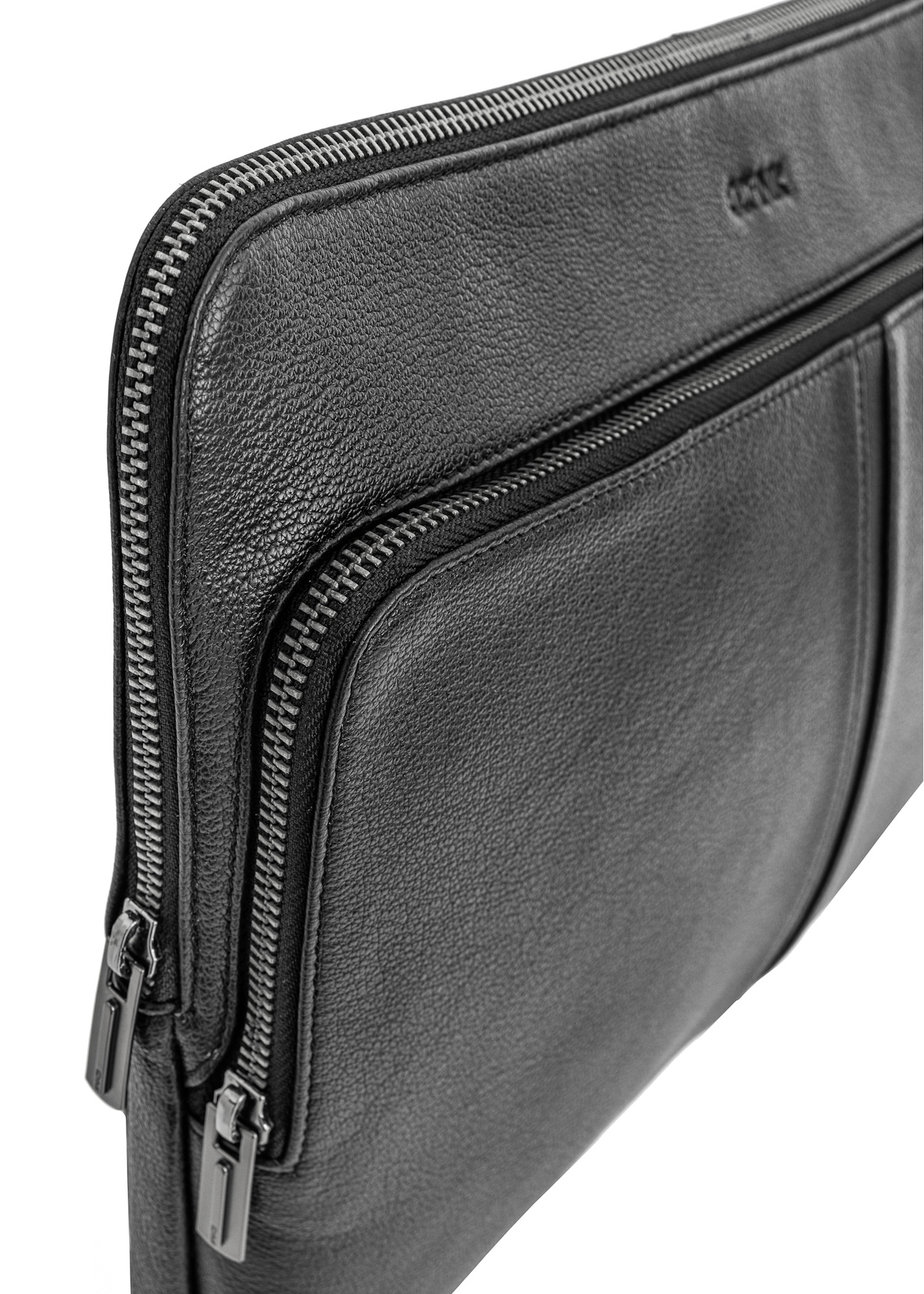 Čierna kožená aktovka na notebook TORMS-0455-99 (W25)