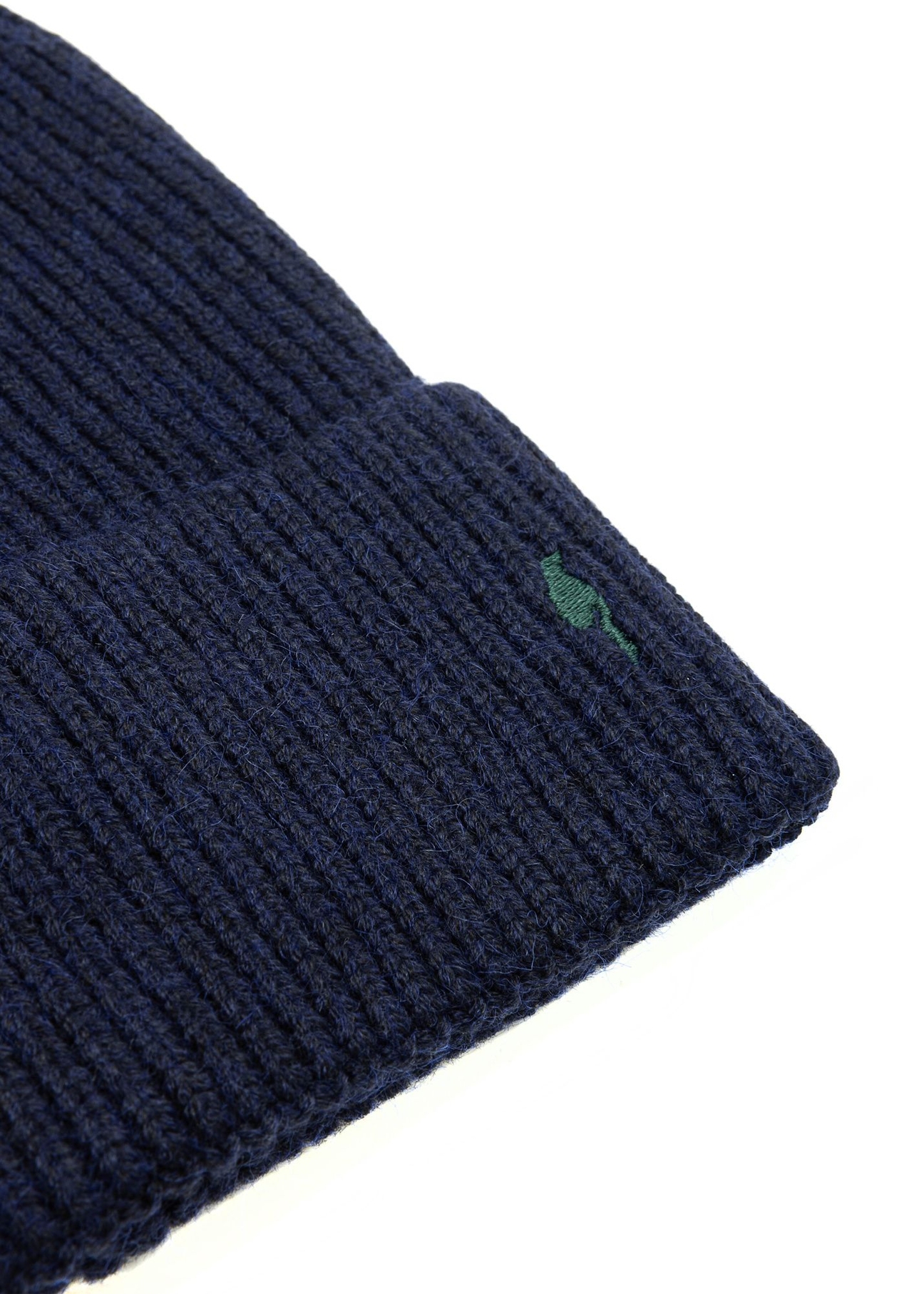 Pánska tmavomodrá šiltovka CZAMT-0084-7D(Z26), detail produktu na bielom pozadí.