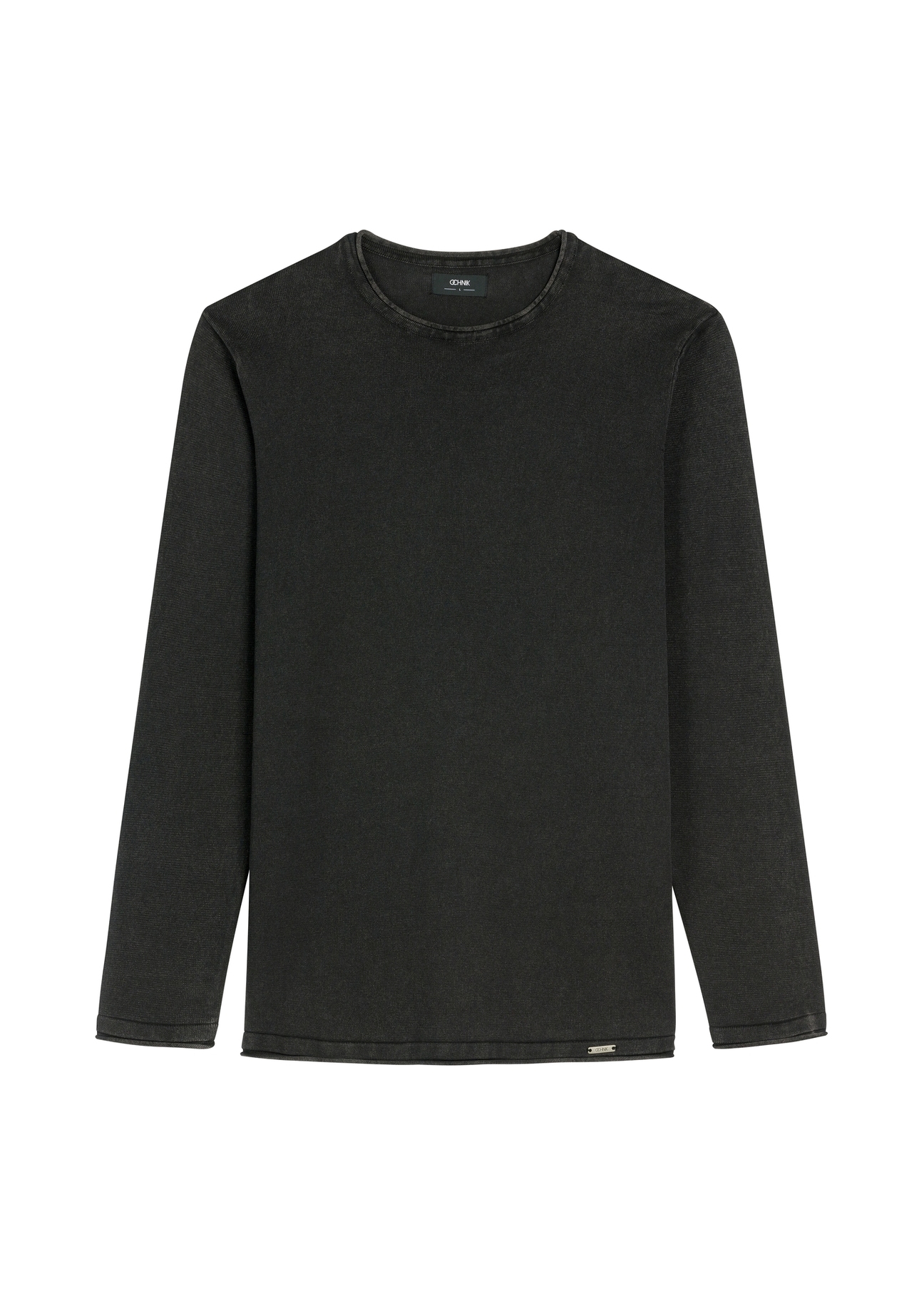 Pánsky bavlnený sveter v čiernej farbe SWEMT-0100-99(W26) - pohľad spredu na produkt, na bielom pozadí.