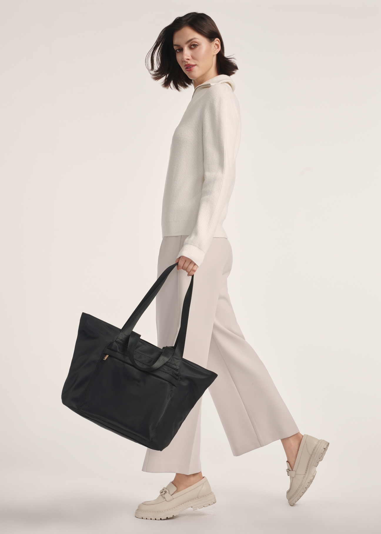 Čierna veľká shopper kabelka TOREN-0325-99(Z25)