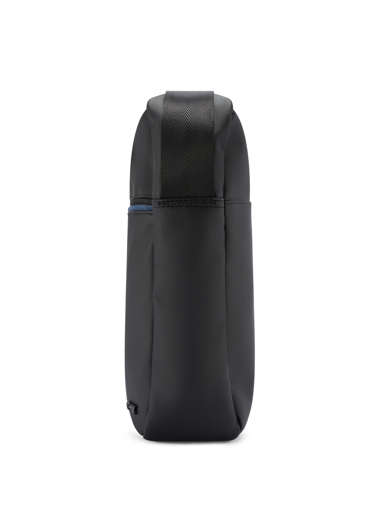 Čierna pánska crossbody kabelka TORMN-0395-9J(W26) - bočný pohľad na produkt, na bielom pozadí.