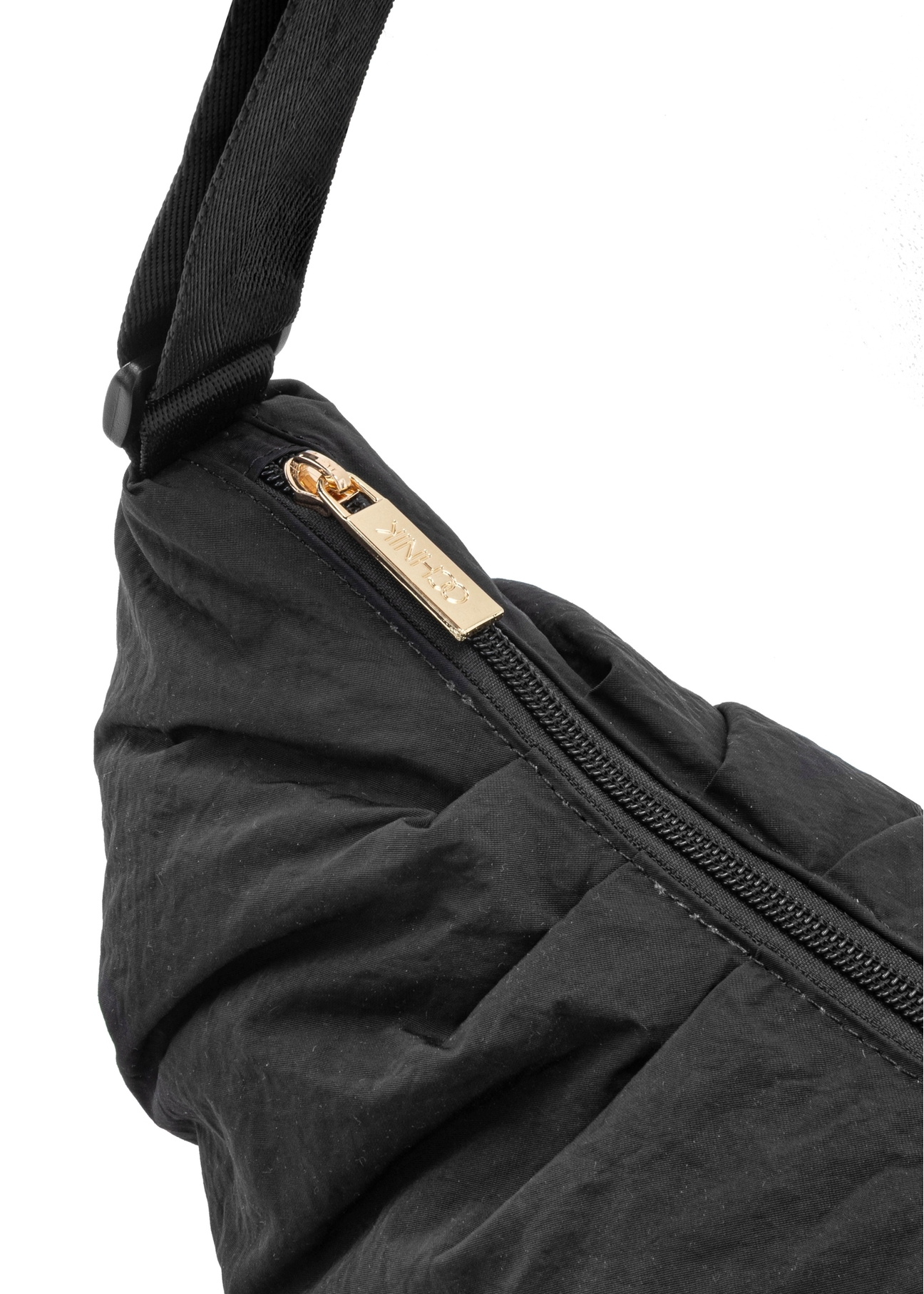 Dámska nylonová kabelka TOREN-0339-99(W26), detail produktu na bielom pozadí.