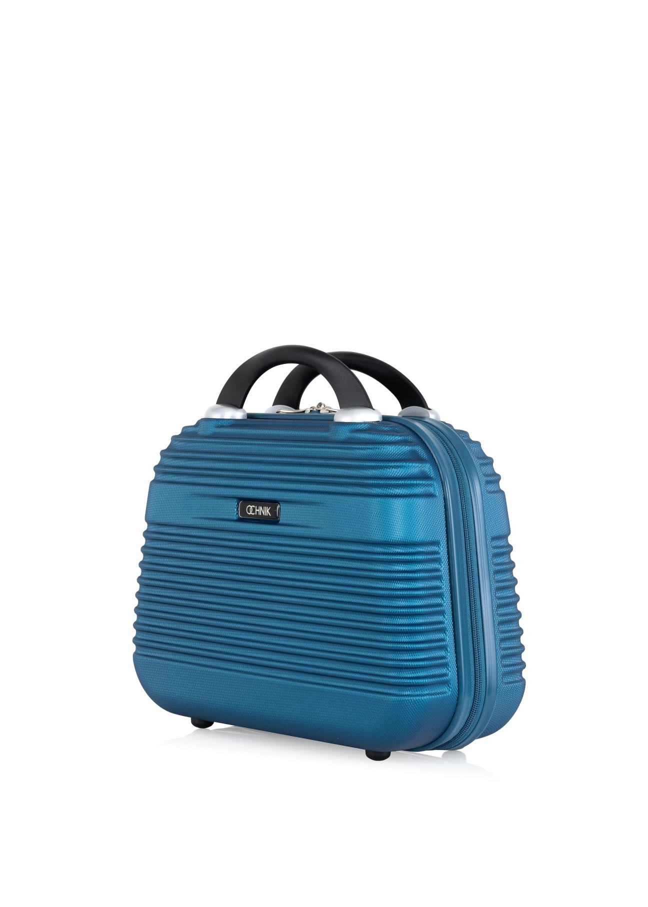 Kozmetická taška WALAB-0040-7H-14(W26), diagonálny pohľad na produkt na bielom pozadí.