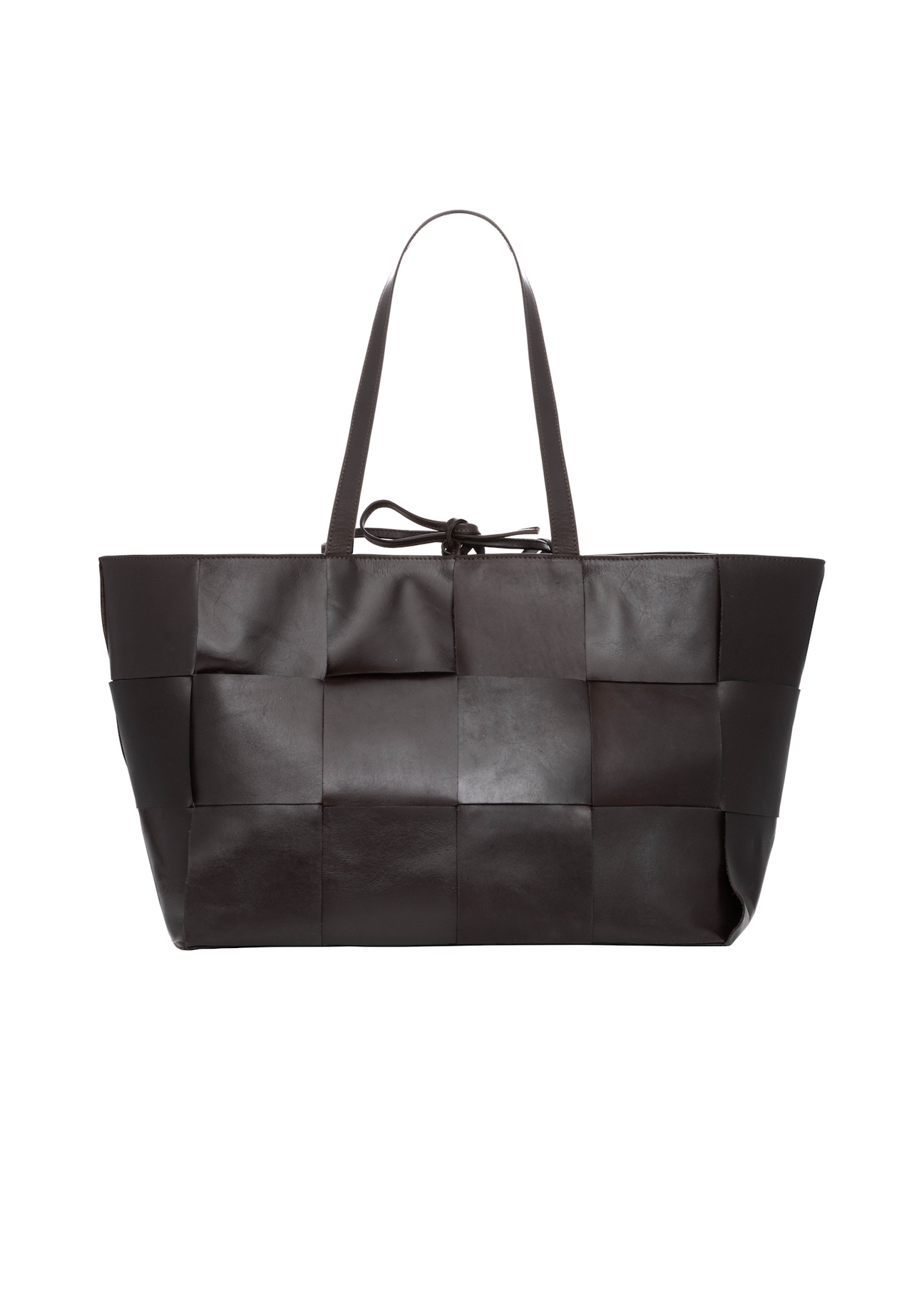 Hnedá veľká kožená dámska kabelka TORES-1299-1H(W26), pohľad na produkt zozadu na bielom pozadí.