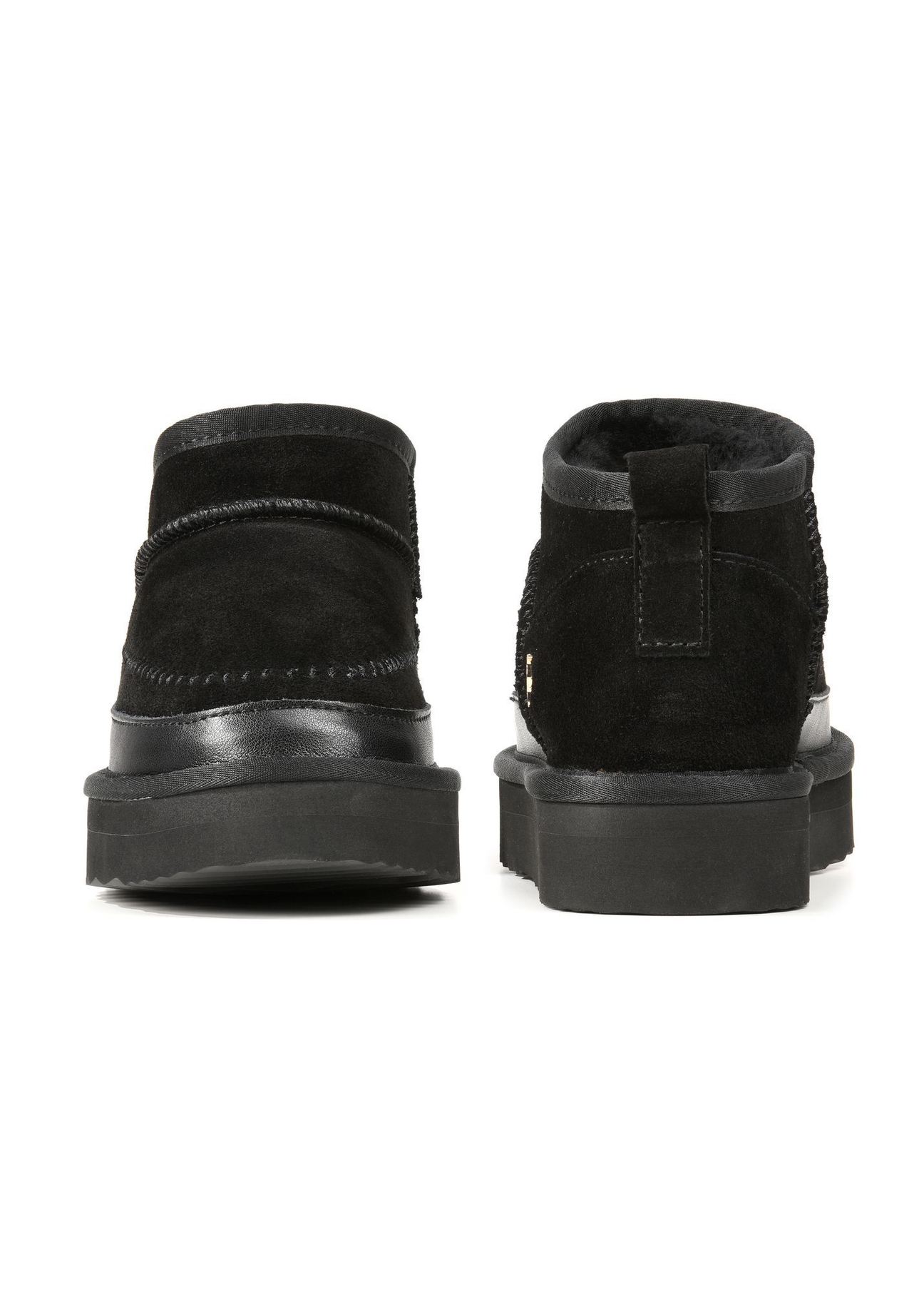 Čierne dámske snehule BUTYD-1220-9E(Z26), pohľad na produkt spredu a zozadu na bielom pozadí.