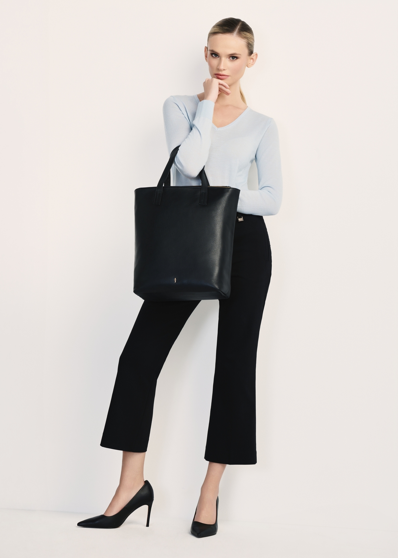 Čierna kožená shopper kabelka TORES-0850E-99(Z25)