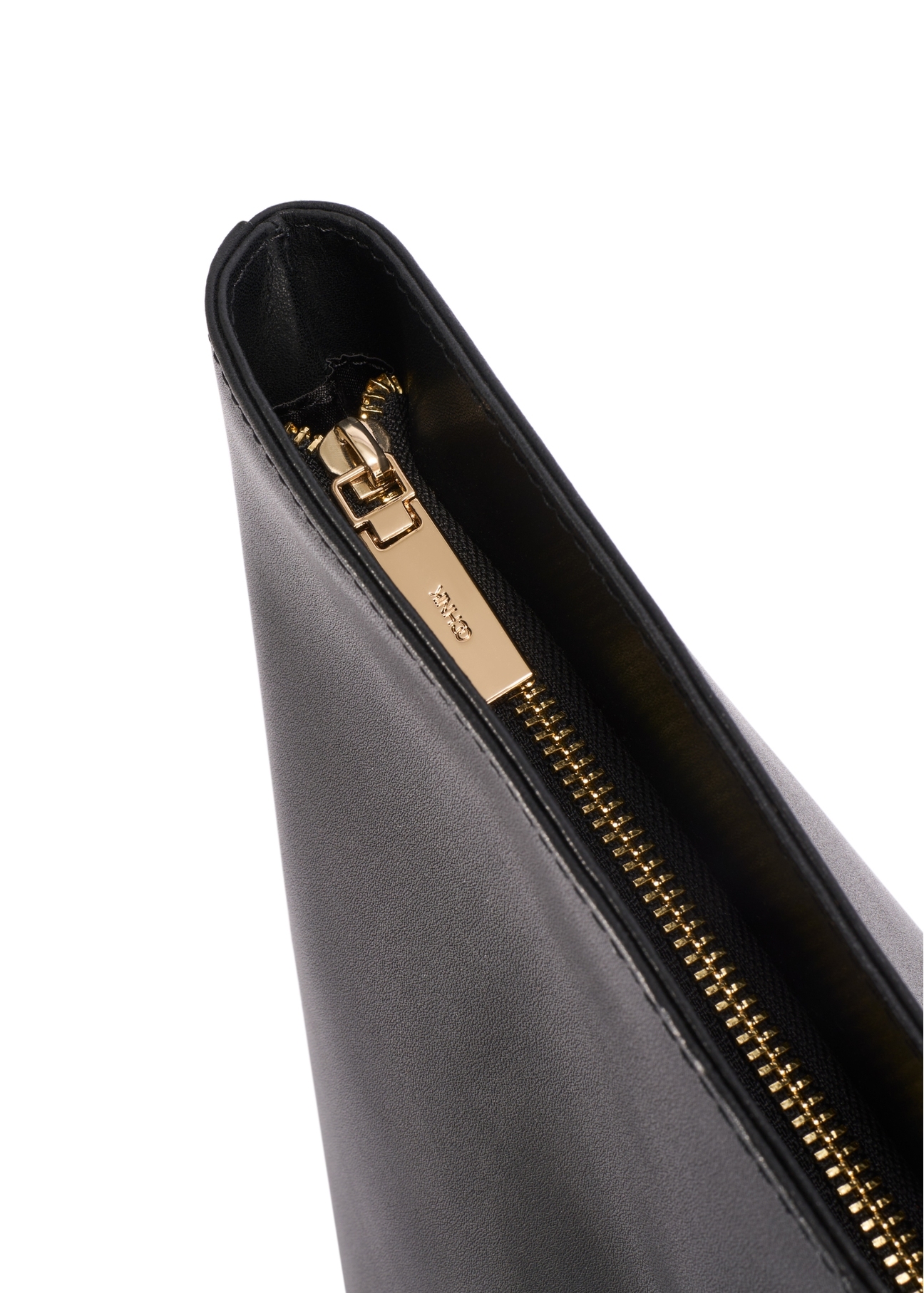 Veľká kožená dámska nákupná kabelka TORES-1258-99(W26) - detailný záber, na bielom pozadí.