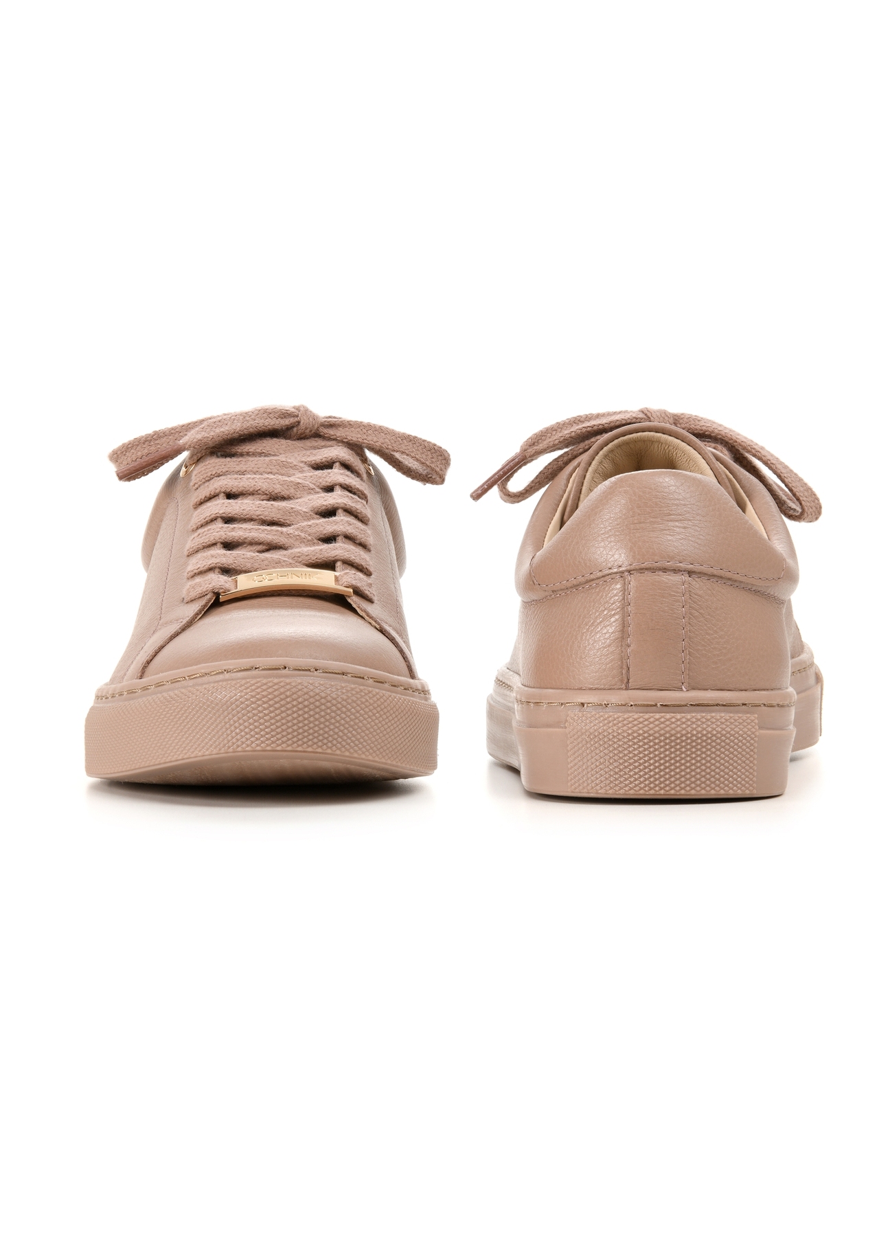 Dámske ružové kožené tenisky BUTYD-1068-5D(W26), pohľad na produkt spredu a zozadu na bielom pozadí.