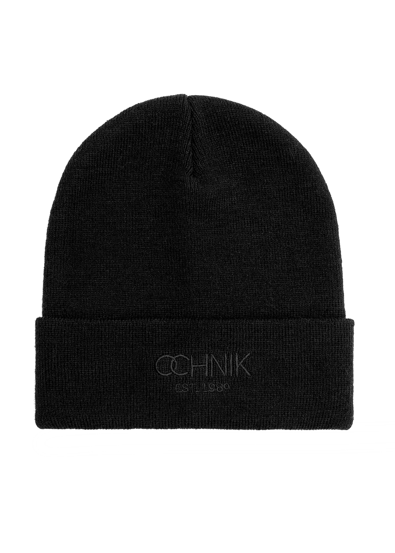 Čierna pánska zimná čiapka s logom OCHNIK CZAMT-0064A-99(Z25), pohľad na produkt spredu na bielom pozadí.