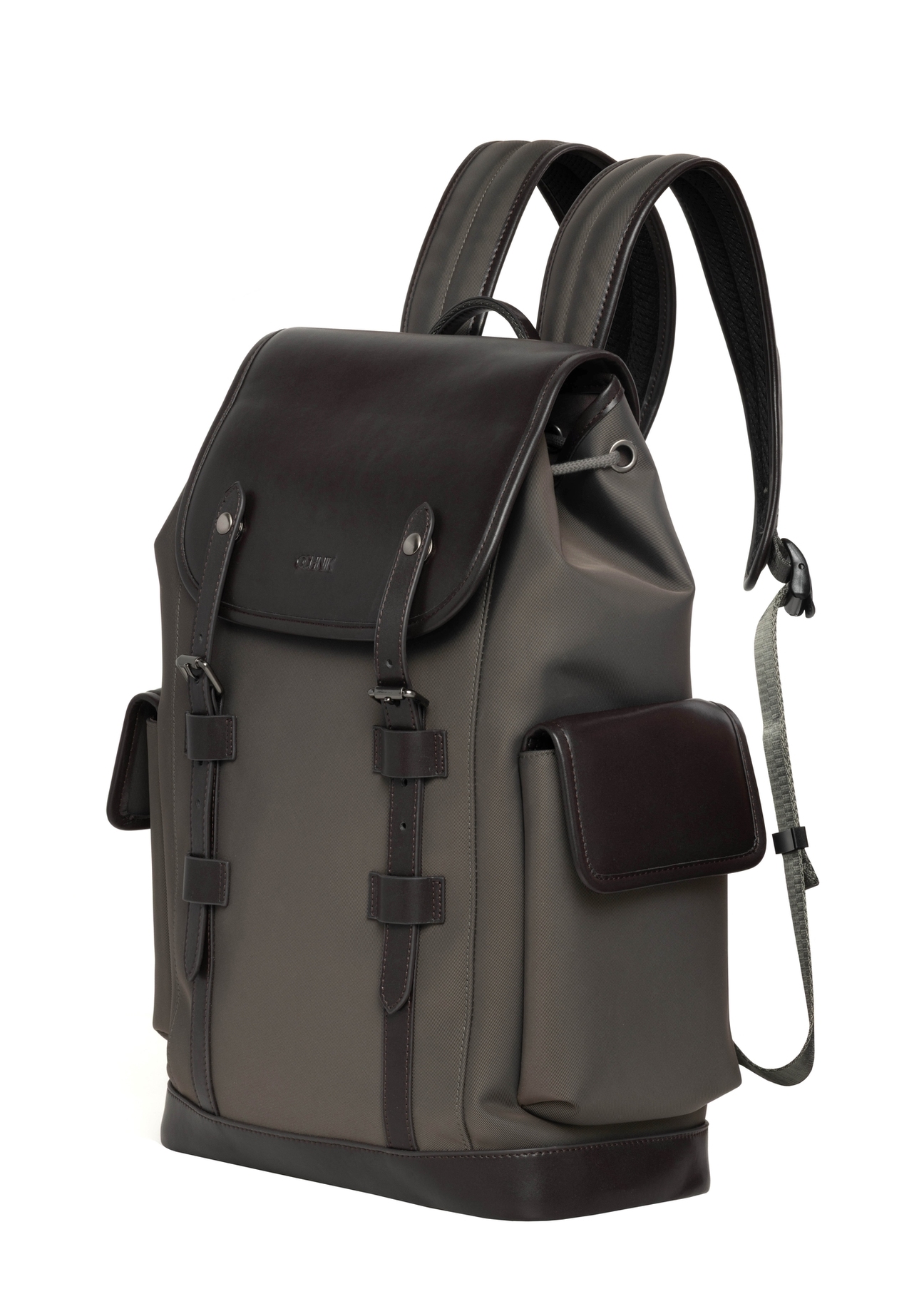Pánsky khaki batoh TORMN-0436-8B(Z26), diagonálny pohľad na produkt na bielom pozadí.