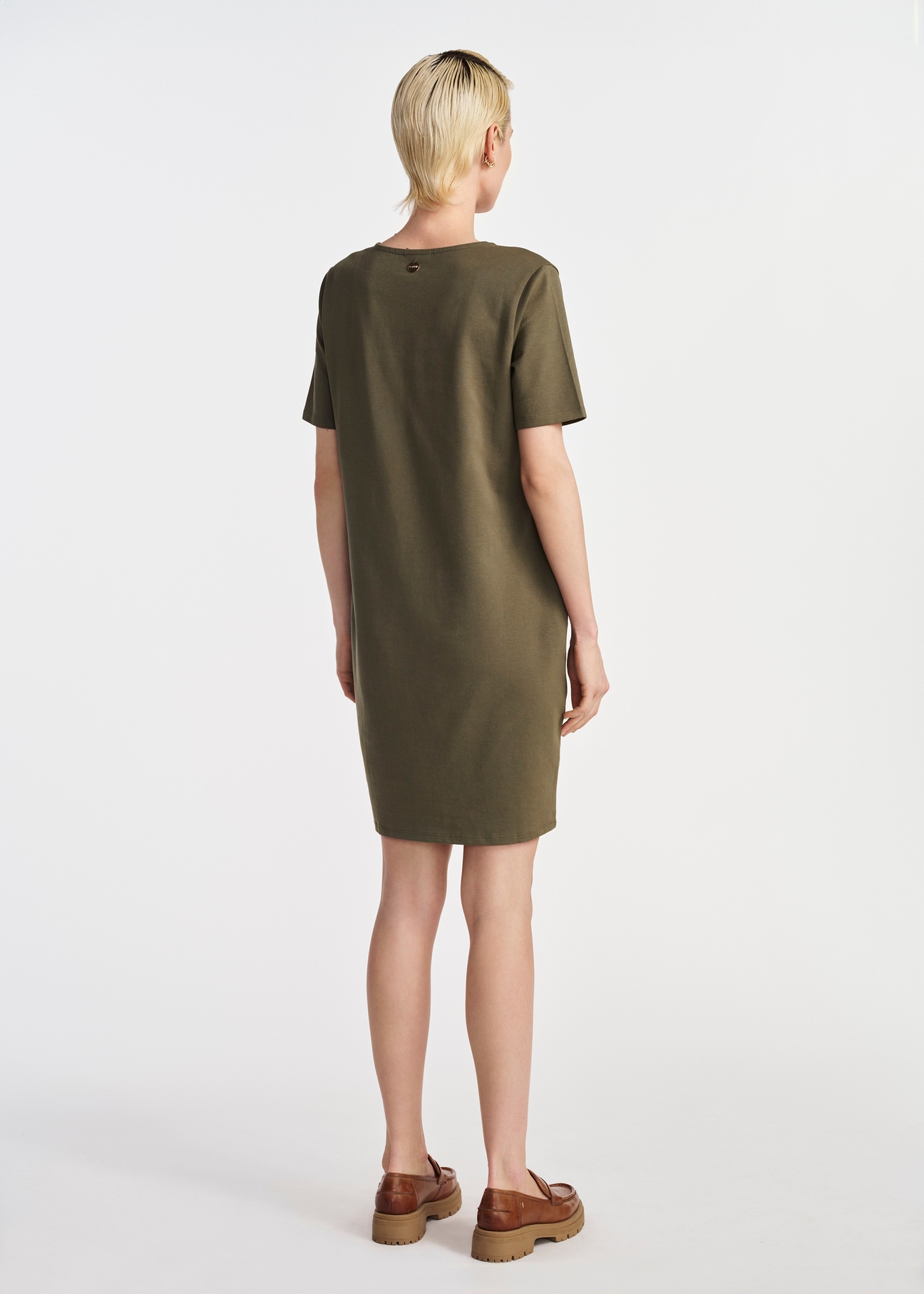 Krátke bavlnené šaty v khaki farbe SUKDT-0185-54(W25)-03