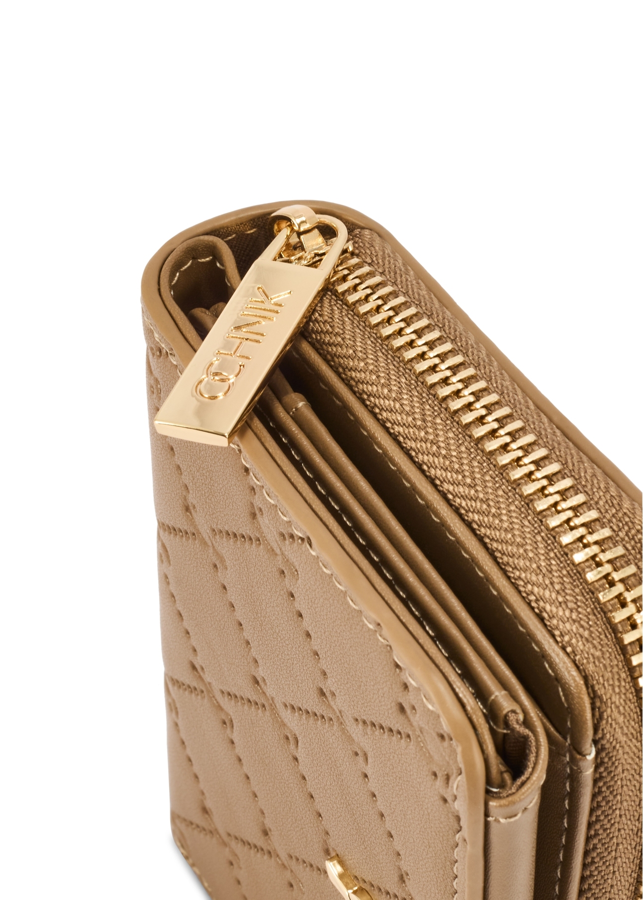 Malá béžová dámska peňaženka s monogramom POREC-0349A-81(Z25), detail produktu, pohľad na bielom pozadí.