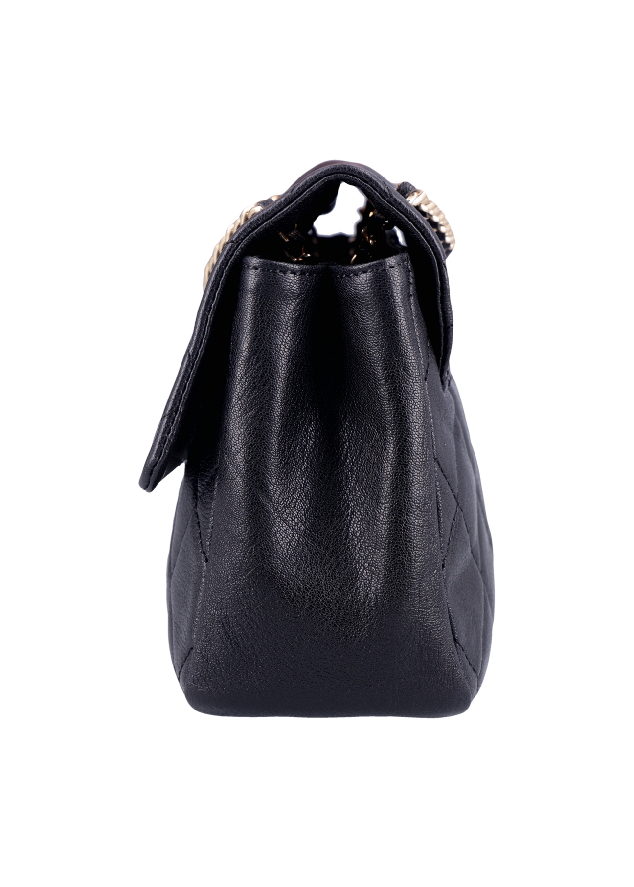 Elegantná čierna dámska kabelka cez rameno TORES-1399-9P(Z26), bočný pohľad na produkt na bielom pozadí.