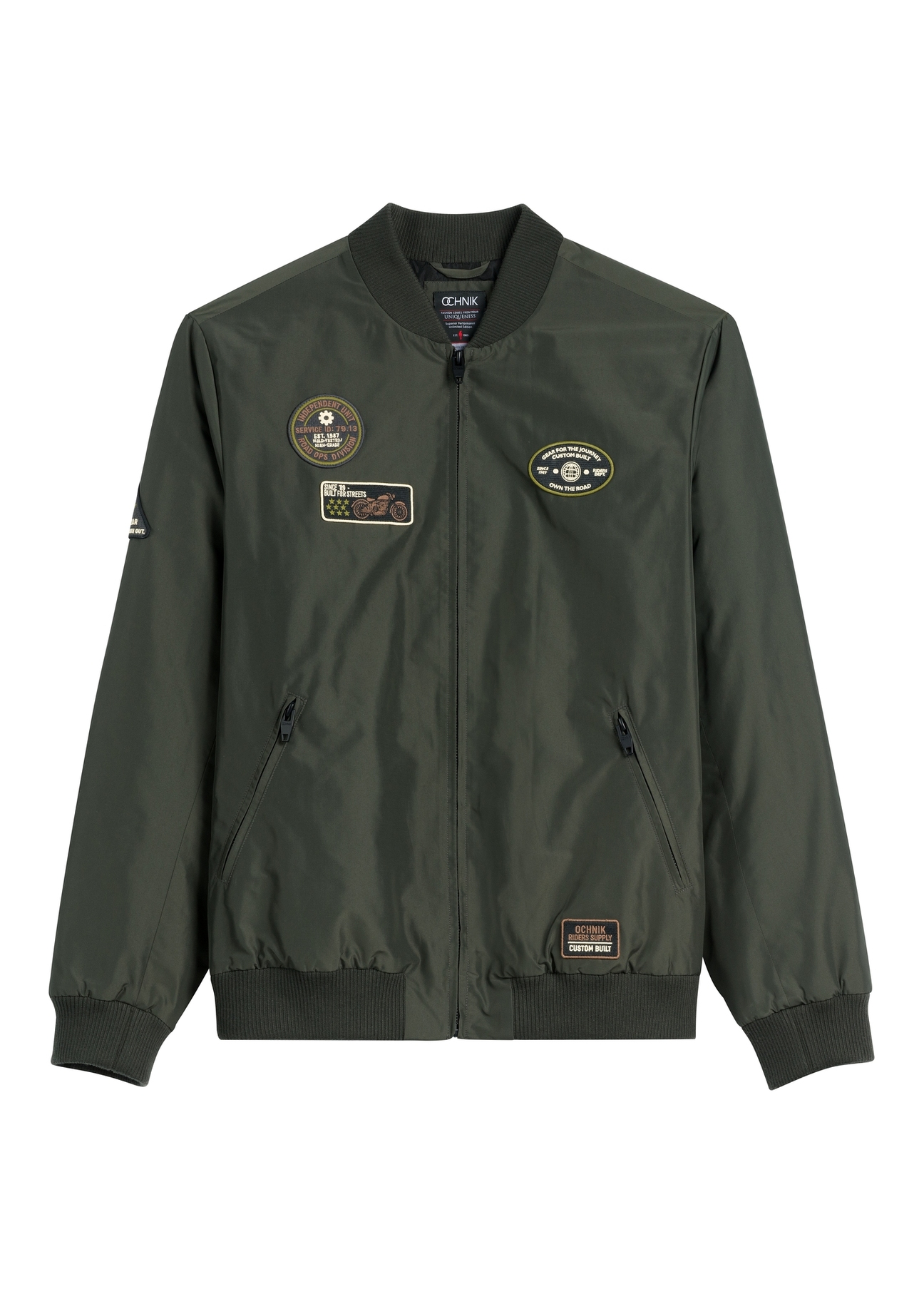Pánska khaki bomber bunda KURMT-0413A-8D(W26) - pohľad spredu na produkt, na svetlom pozadí.
