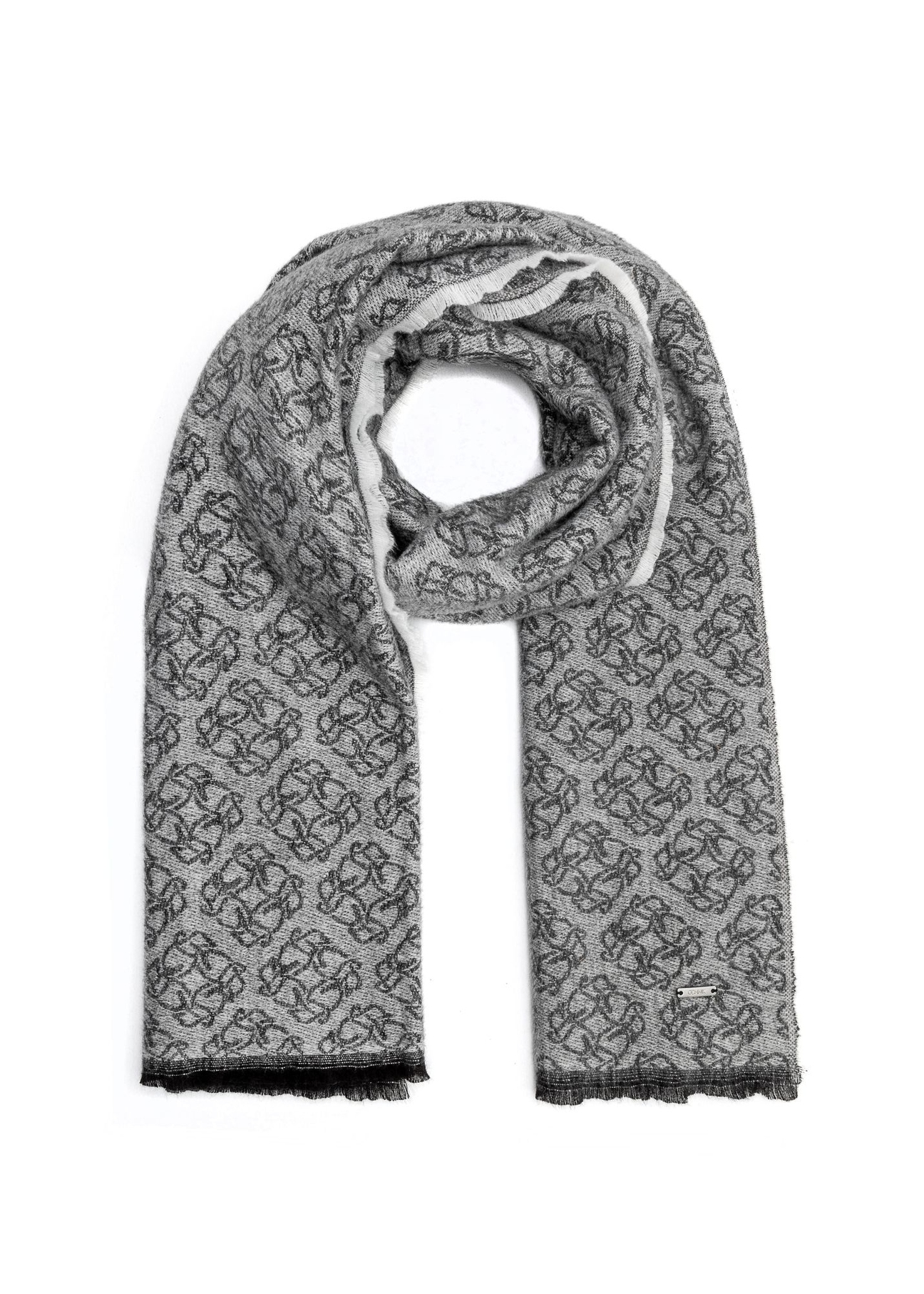 Veľká sivá dámska šatka s monogramom SZADT-0130A-91(Z25), pohľad na produkt spredu na bielom podklade.