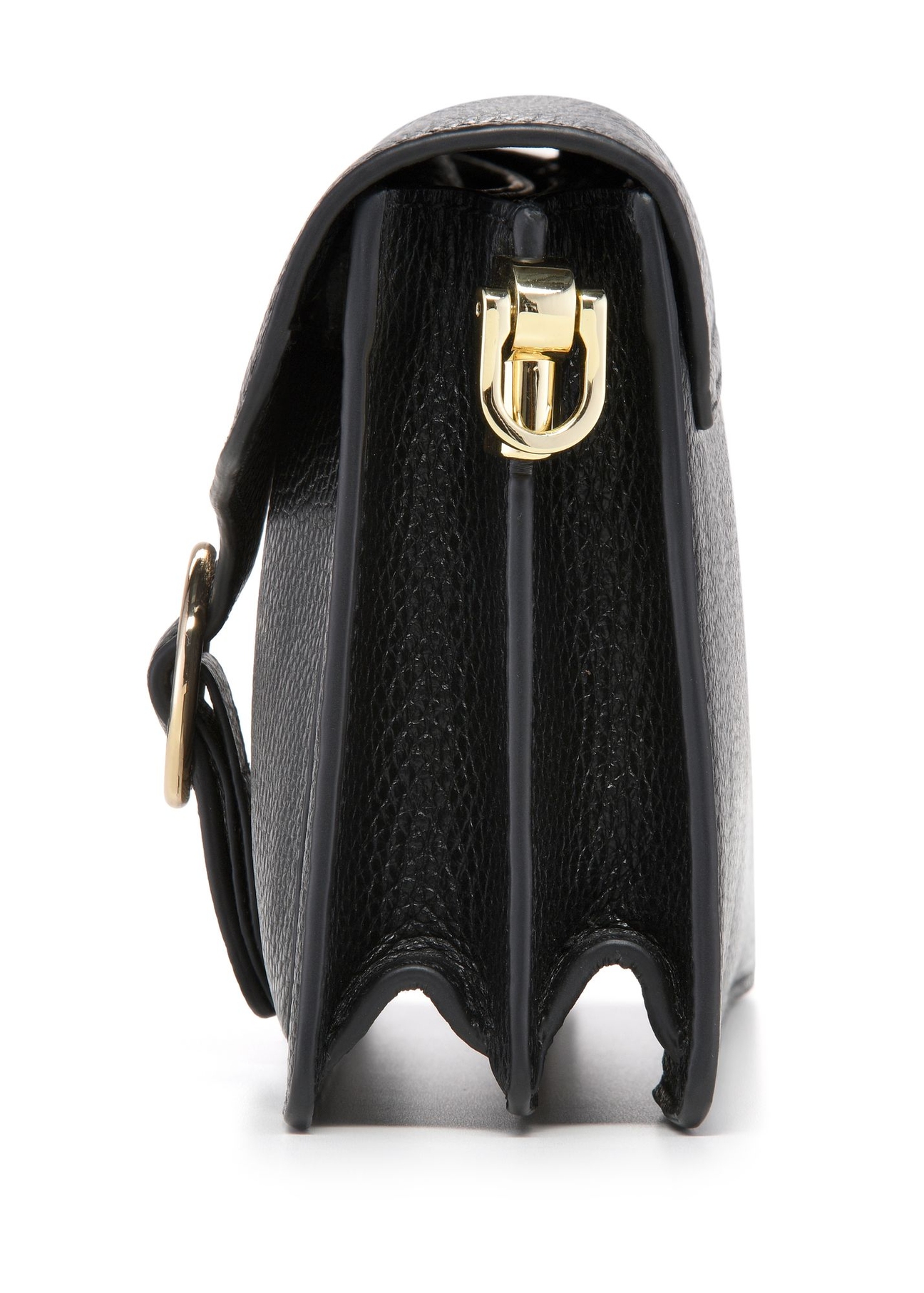 Čierna kožená dámska kabelka cez rameno TORES-1221-9I(W26) - detailný záber na bielom pozadí.