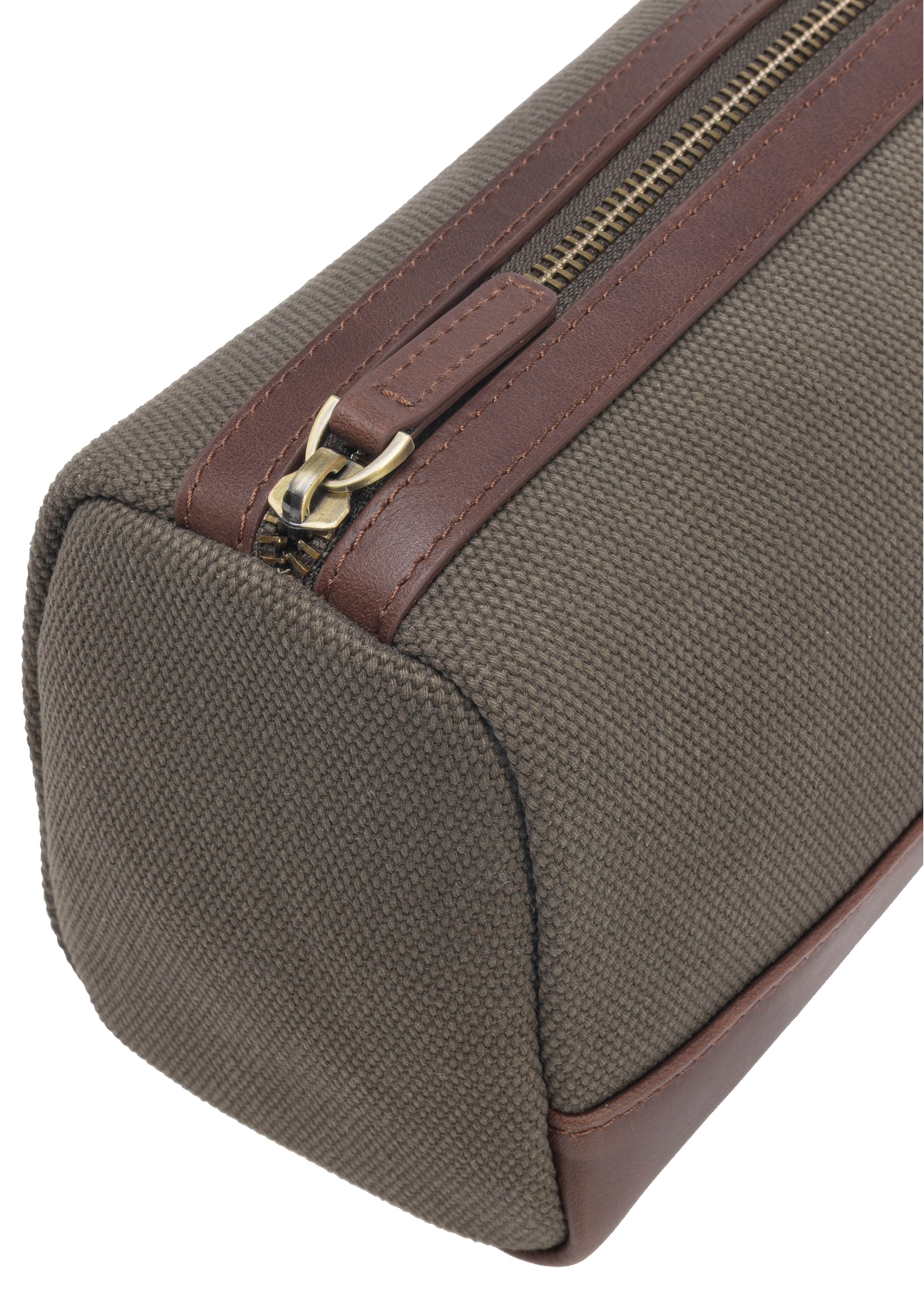 Pánska khaki kozmetická taška TORMN-0373-55(Z25), detail produktu, pohľad na bielom pozadí.