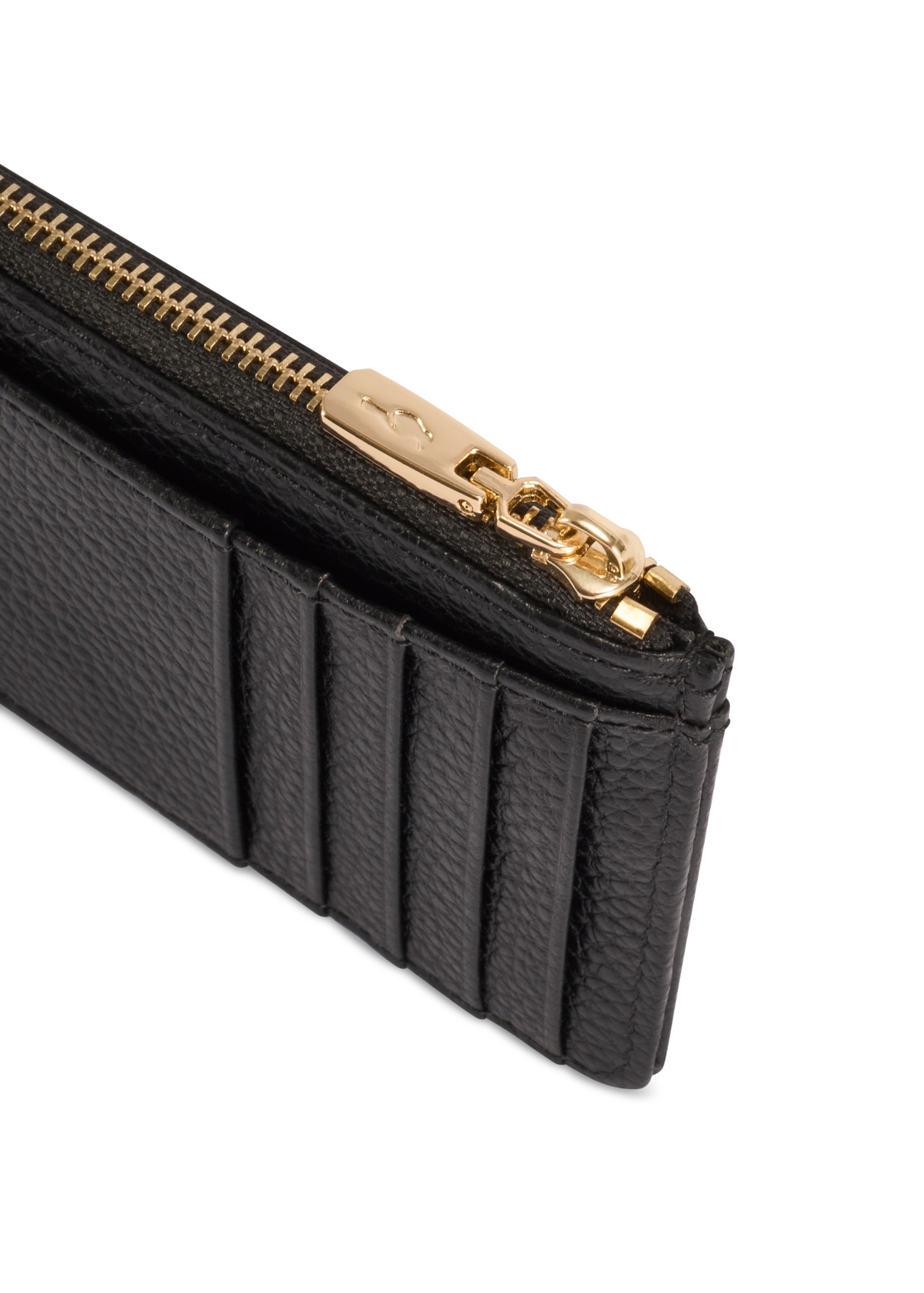 Čierna malá kožená dámska peňaženka PORES-0978R-9I(W26), detail produktu na bielom pozadí.