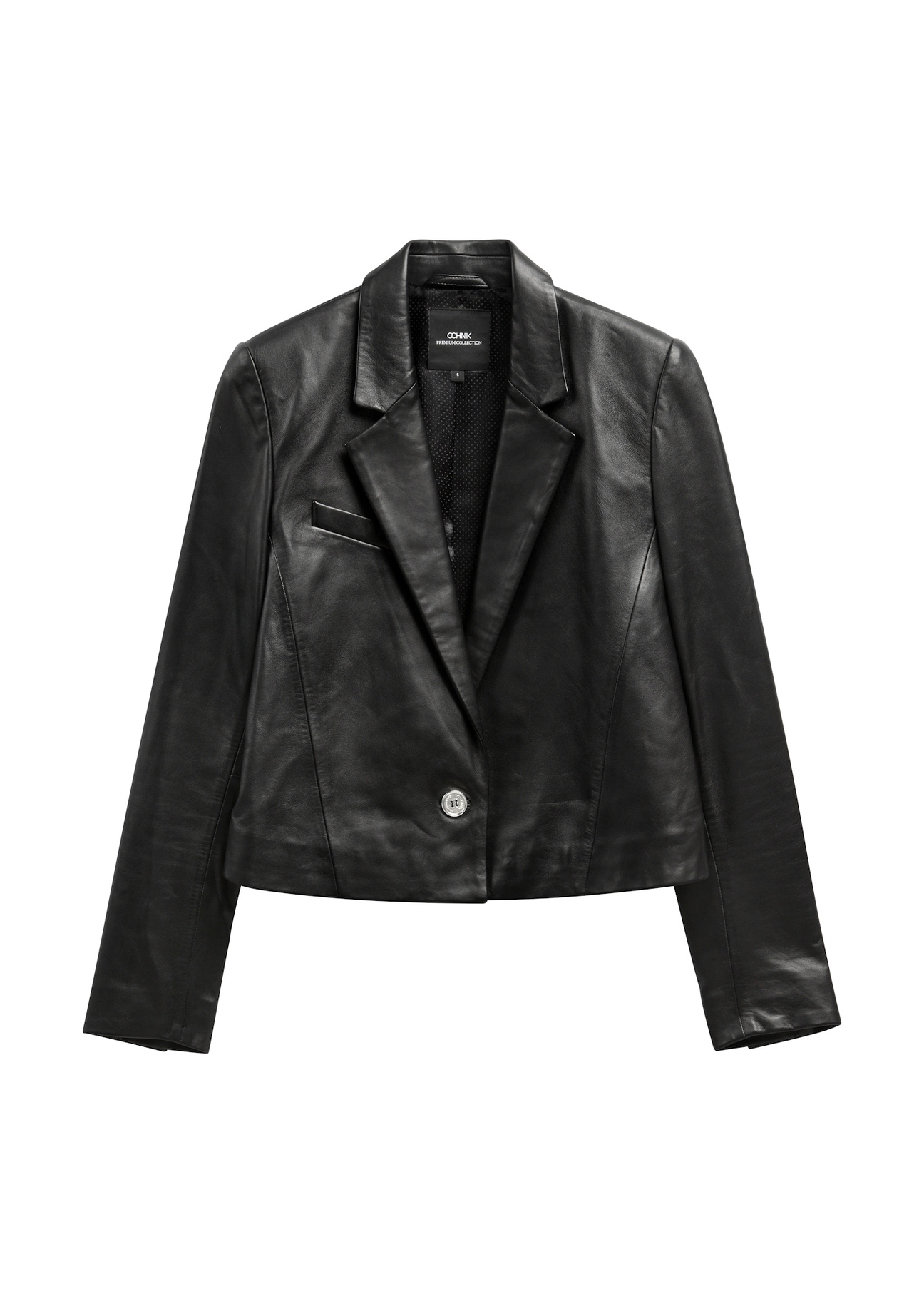 Dámska krátka kožená bunda KURDS-0522-99(W26) - pohľad spredu na produkt, na bielom pozadí.