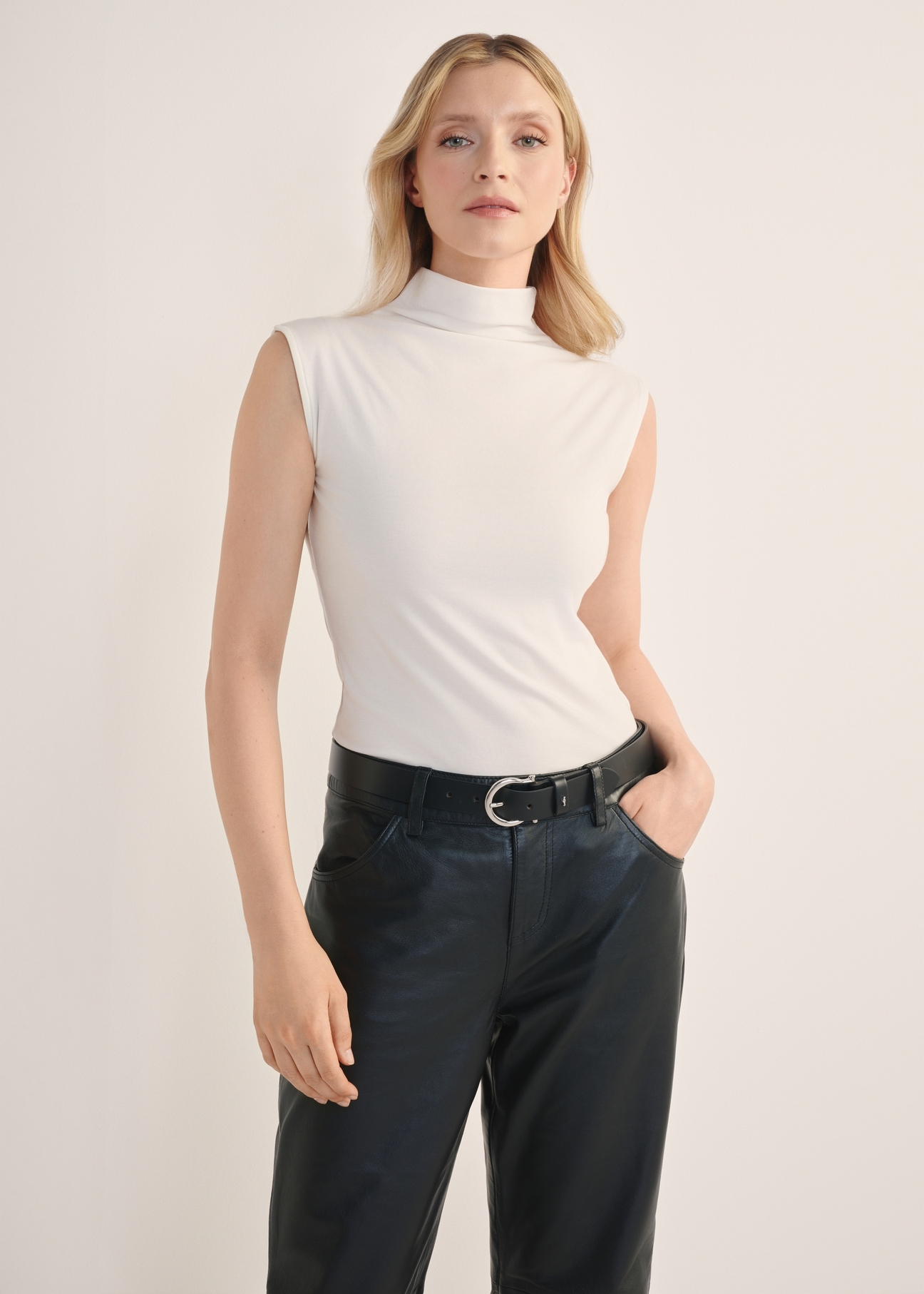 Kremová dámska blúzka BLUDT-0193-12(Z25)