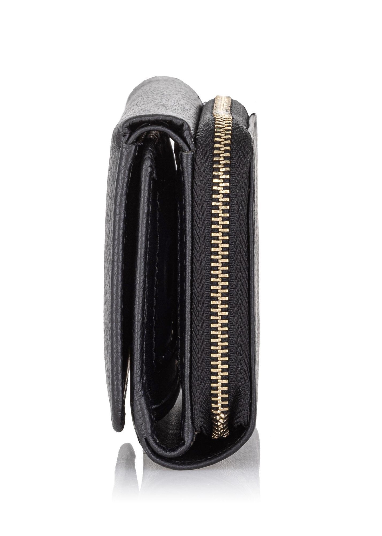 Veľká čierna kožená dámska peňaženka PORES-0801R-9I(W26), bočný pohľad na produkt na bielom pozadí.