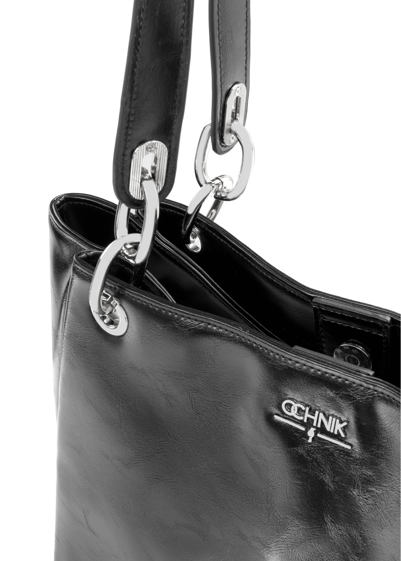 Čierna veľká dámska kabelka TOREC-0998-9F(W26), detailný záber produktu na bielom pozadí.