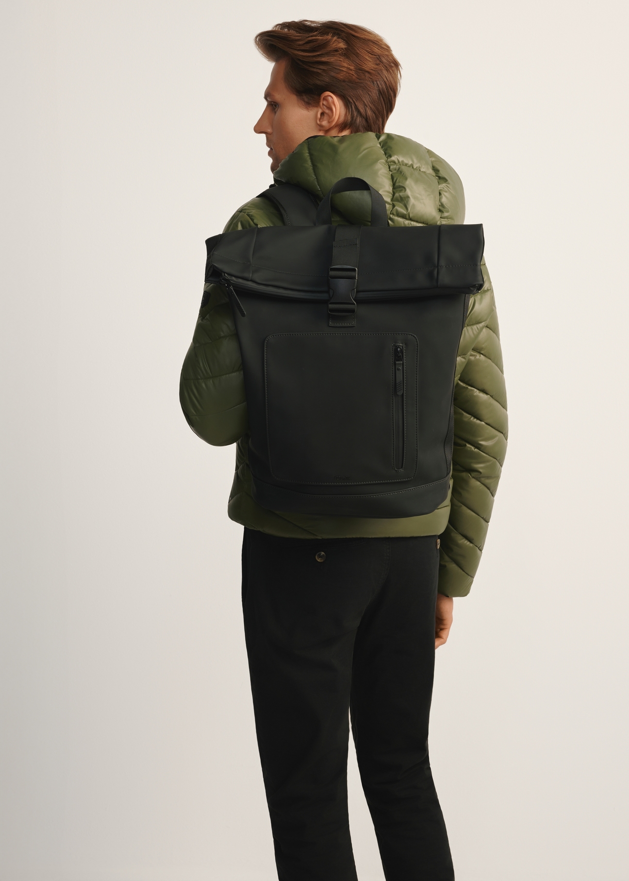 Čierny pánsky batoh PLCMN-0016-99(Z25)