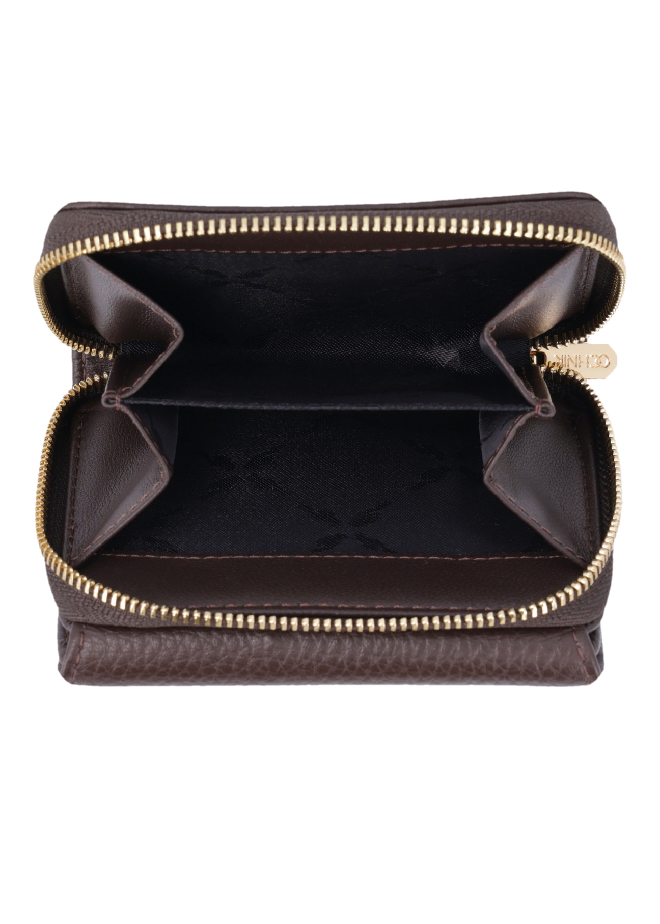 Dámska hnedá kožená peňaženka PORES-0802R-1I(Z26), pohľad na produkt vo vnútri na bielom pozadí.