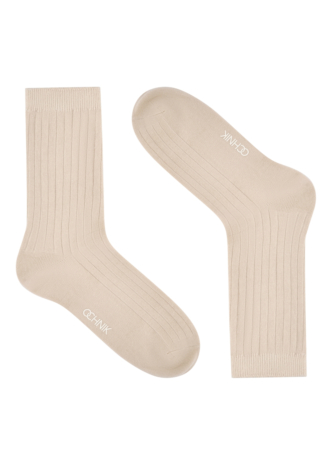 Sada dlhých rebrovaných dámskych ponožiek ZESDT-0045-00(W26) - pohľad spredu na produkt, na bielom pozadí.