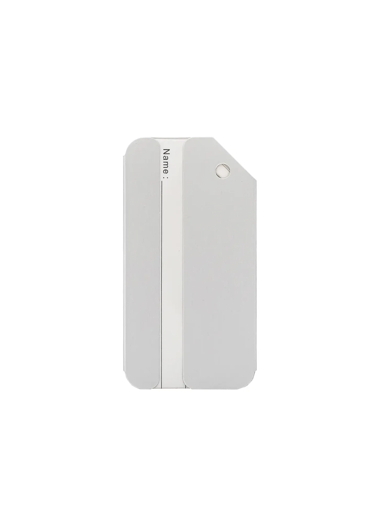 Strieborná visačka na batožinu AW-012-0003-9A(W26), pohľad zozadu na bielom pozadí.